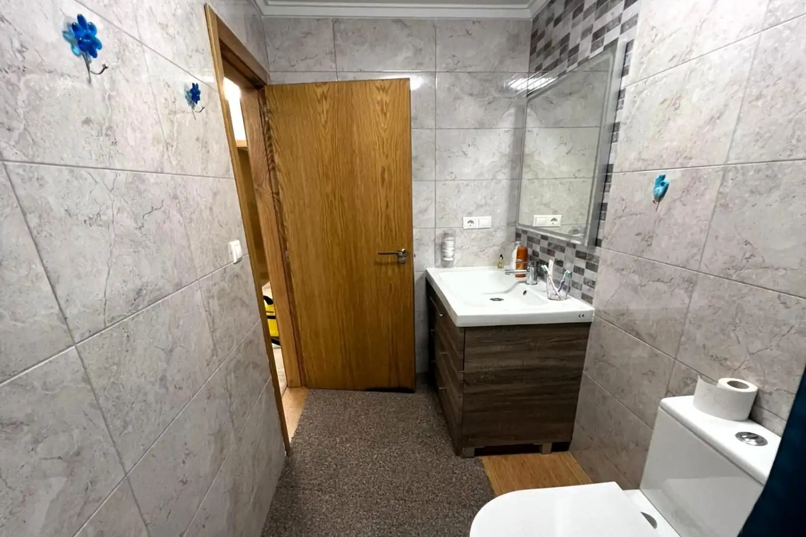 Bany de Apartament en venda en Torrevieja amb Aire condicionat, Calefacció i Terrassa