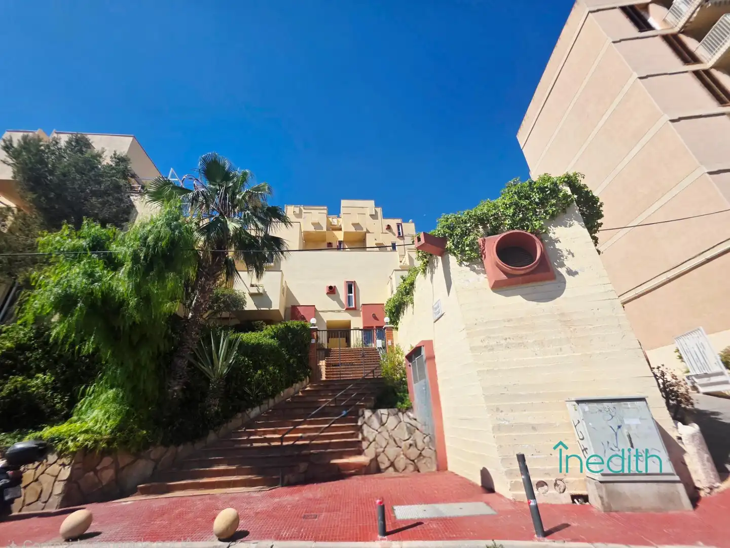 Außenansicht von Wohnung zum Verkauf in Sant Pere de Ribes mit Klimaanlage, Heizung und Terrasse