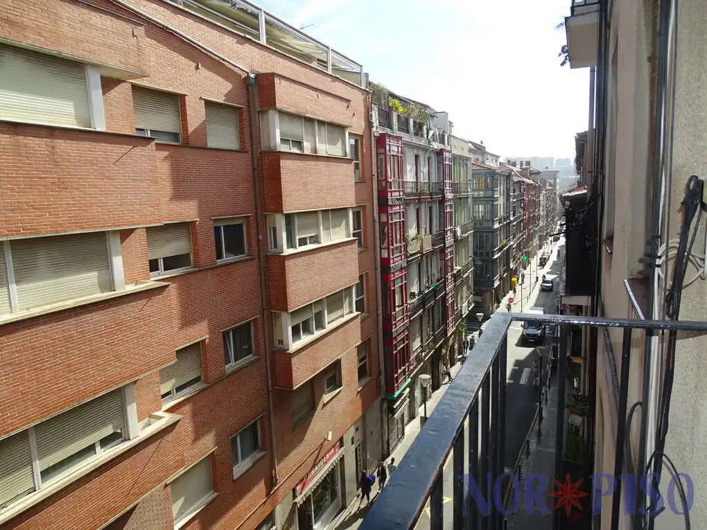 Piso con terraza en venta en Ibaiondo, imagen 23