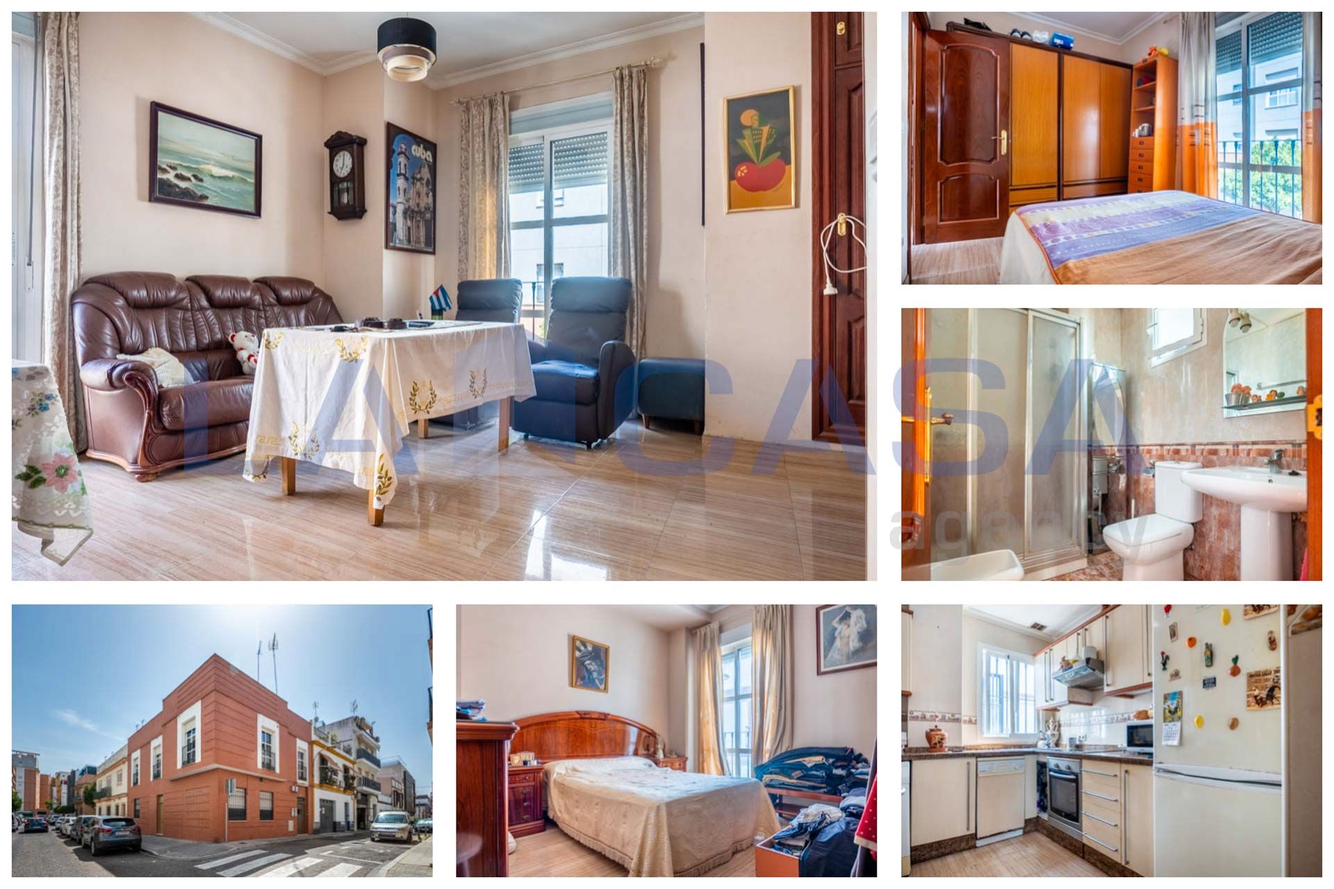 Exterior view of House or chalet for sale in  Sevilla Capital  with Balcony