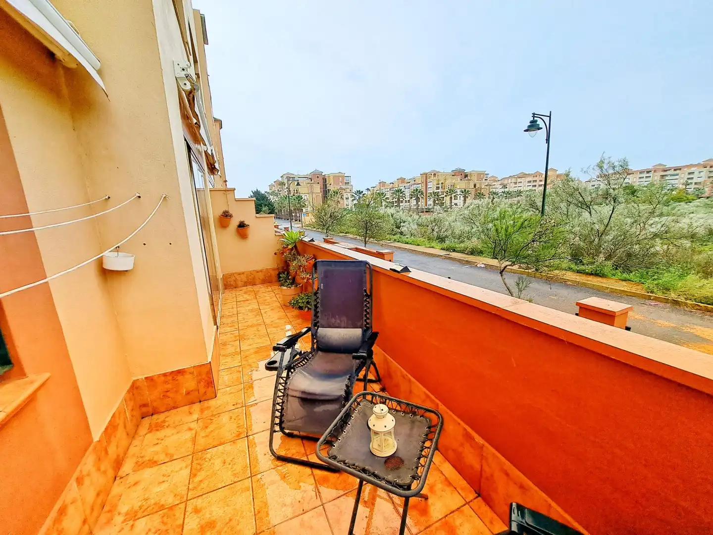 Terrasse von Wohnungen zum Verkauf in Ayamonte mit Privatgarten, Terrasse und Möbliert
