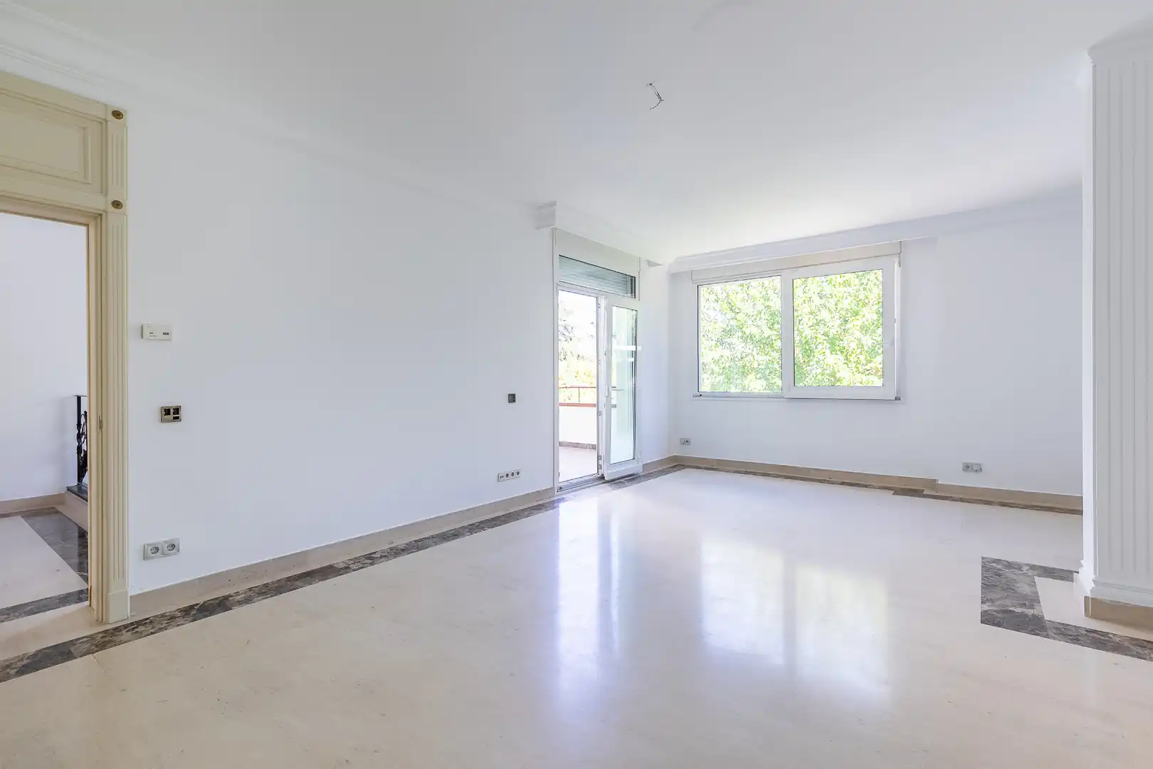 Living room of Houses for rent in Madrid  with Air Conditioner, Heating and Private garden