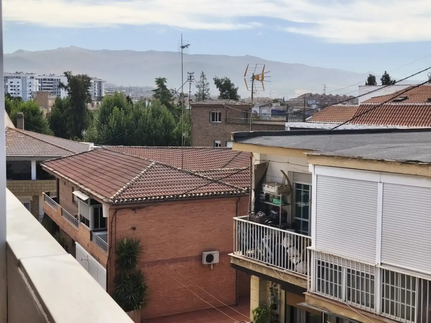 Vista exterior de Àtic en venda en Maracena amb Aire condicionat, Calefacció i Terrassa