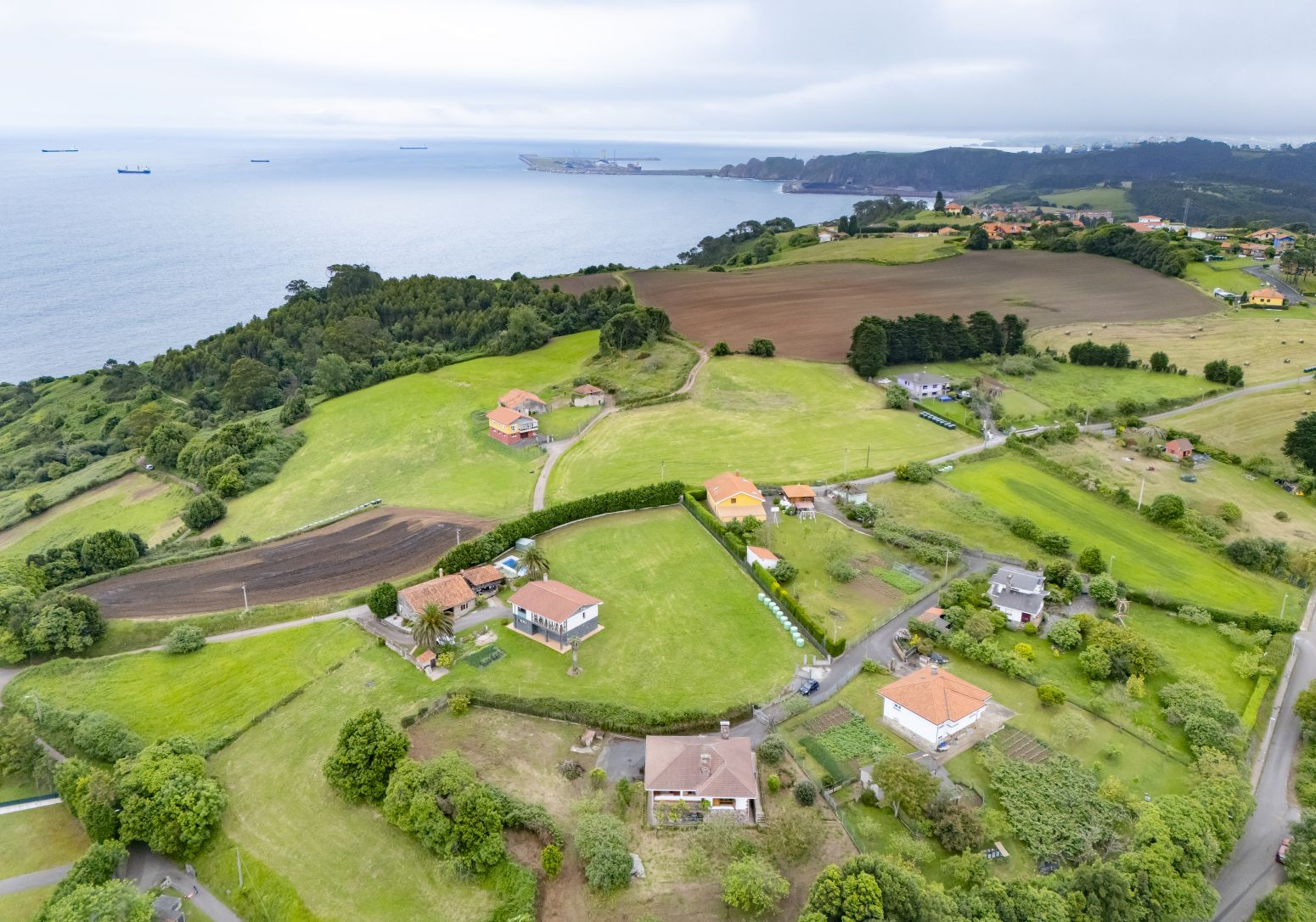 House or chalet for sale in Carreño  with Heating, Parquet flooring and Terrace