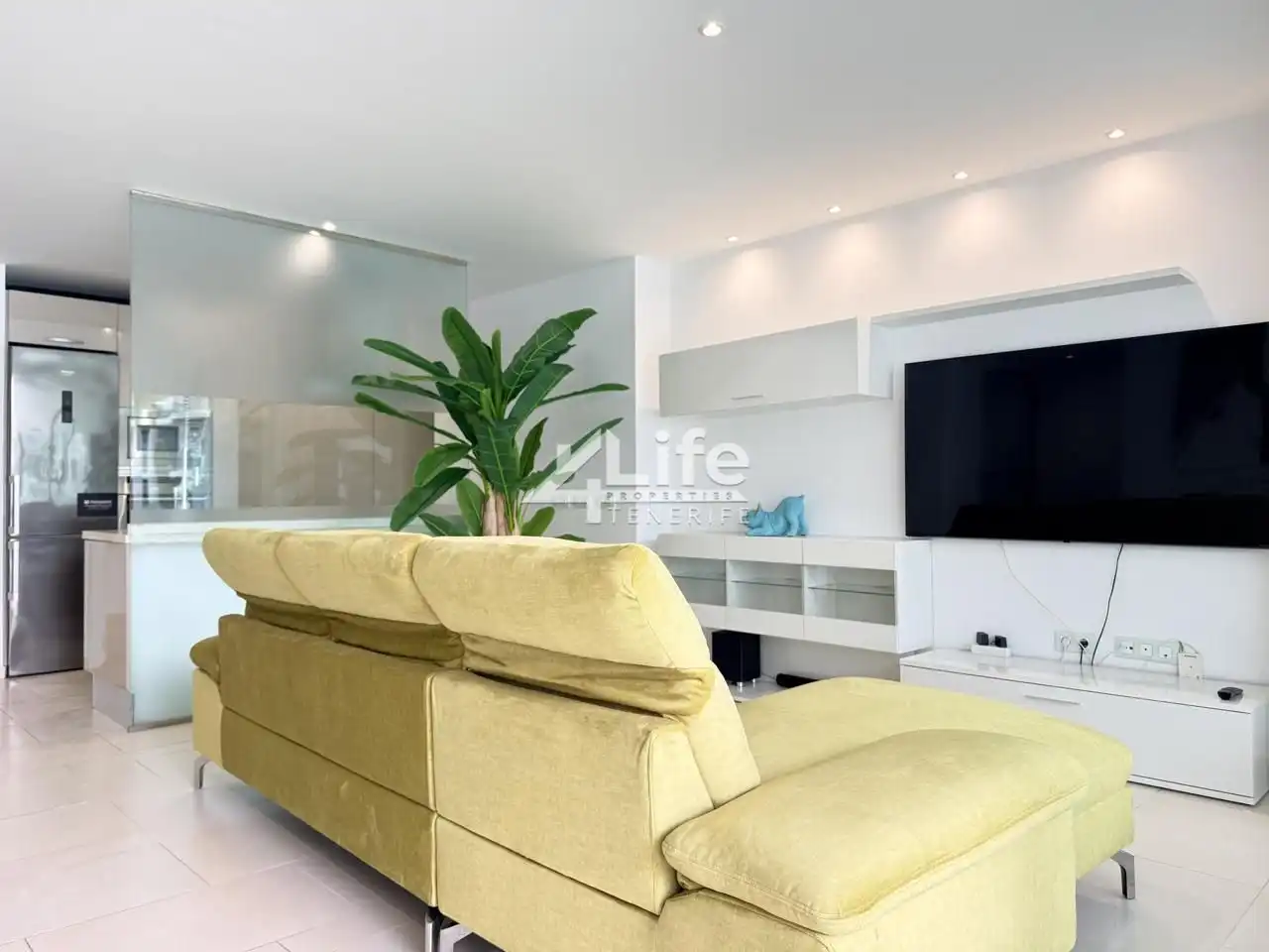 Sala de estar de Apartamento de alquiler en Arona con Aire acondicionado, Terraza y Piscina