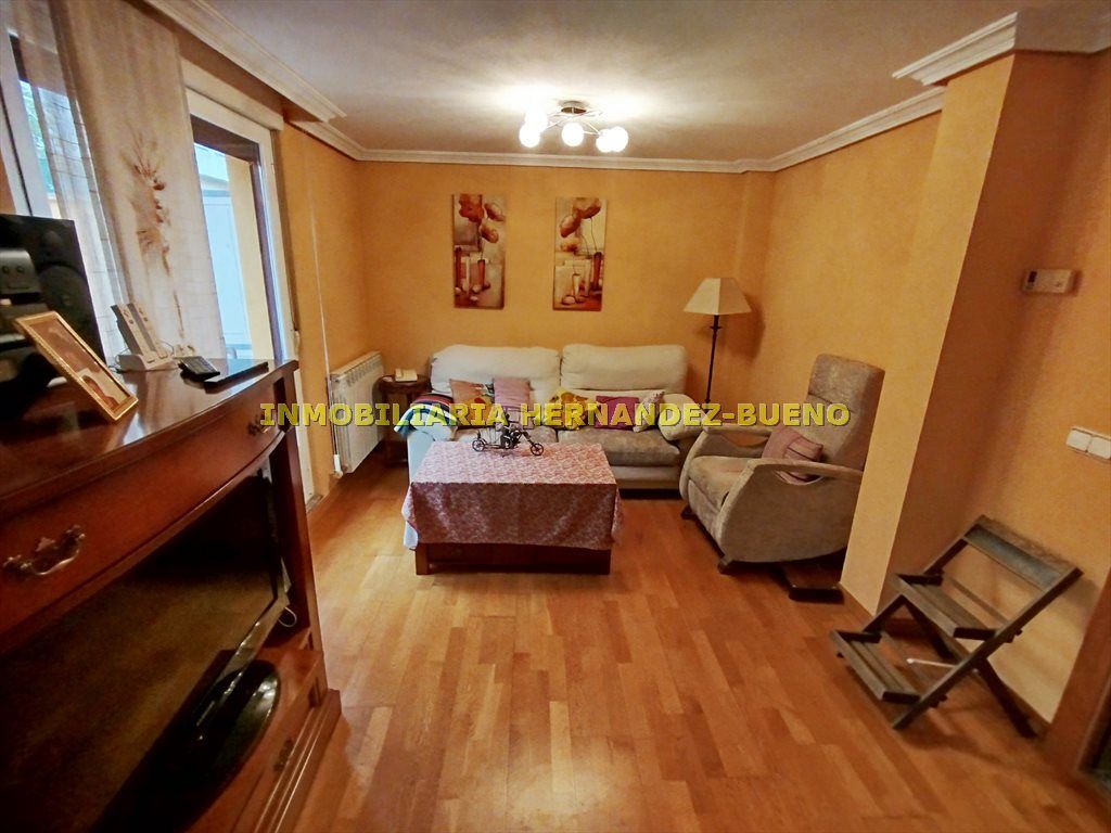Living room of Single-family semi-detached for sale in Salamanca Capital  with Air Conditioner, Heating and Terrace