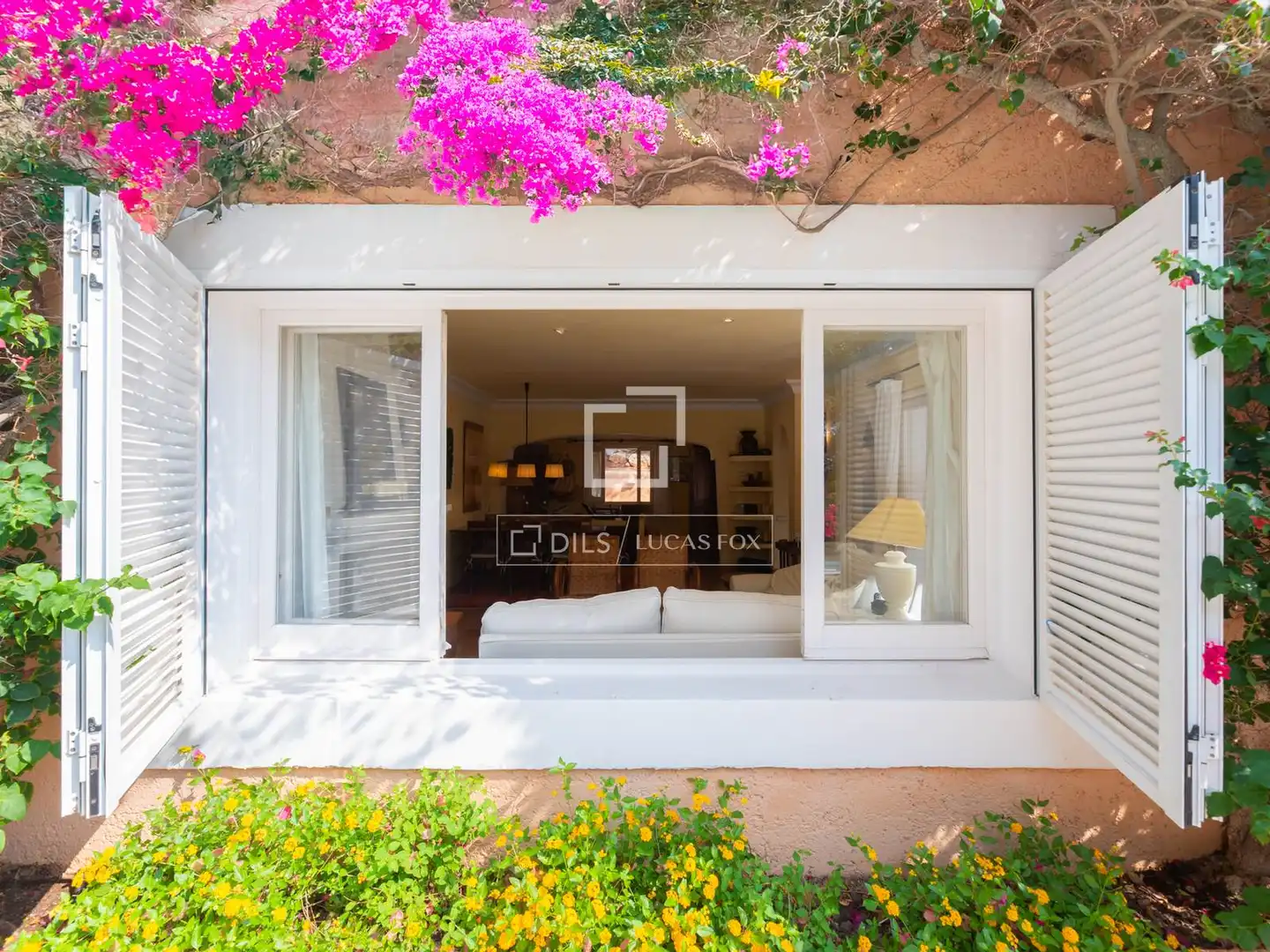 Vista exterior de Casa o chalet en venta en Sant Josep de sa Talaia con Calefacción, Jardín privado y Terraza