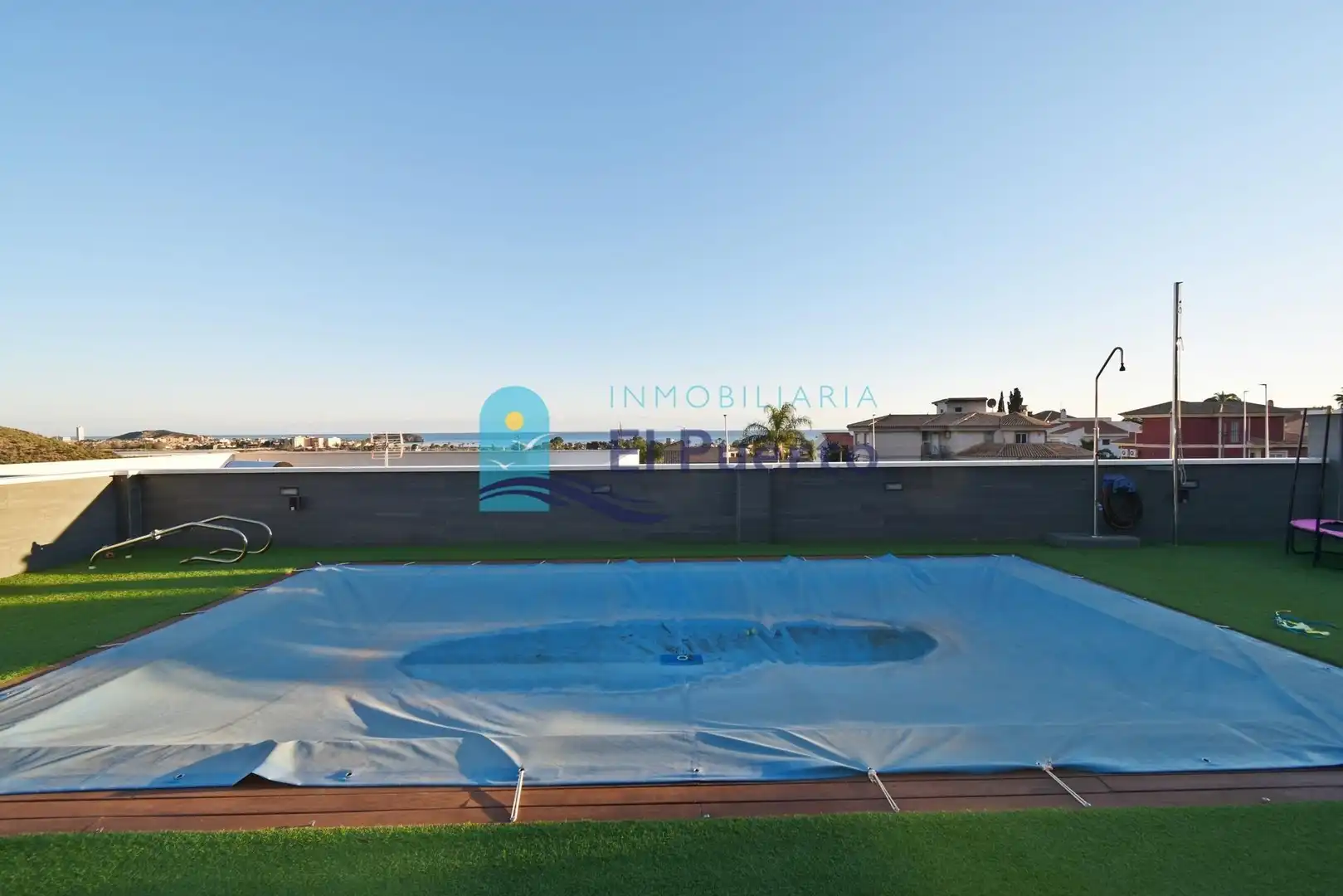 Piscina de Casa o xalet en venda en Mazarrón amb Aire condicionat, Calefacció i Jardí privat