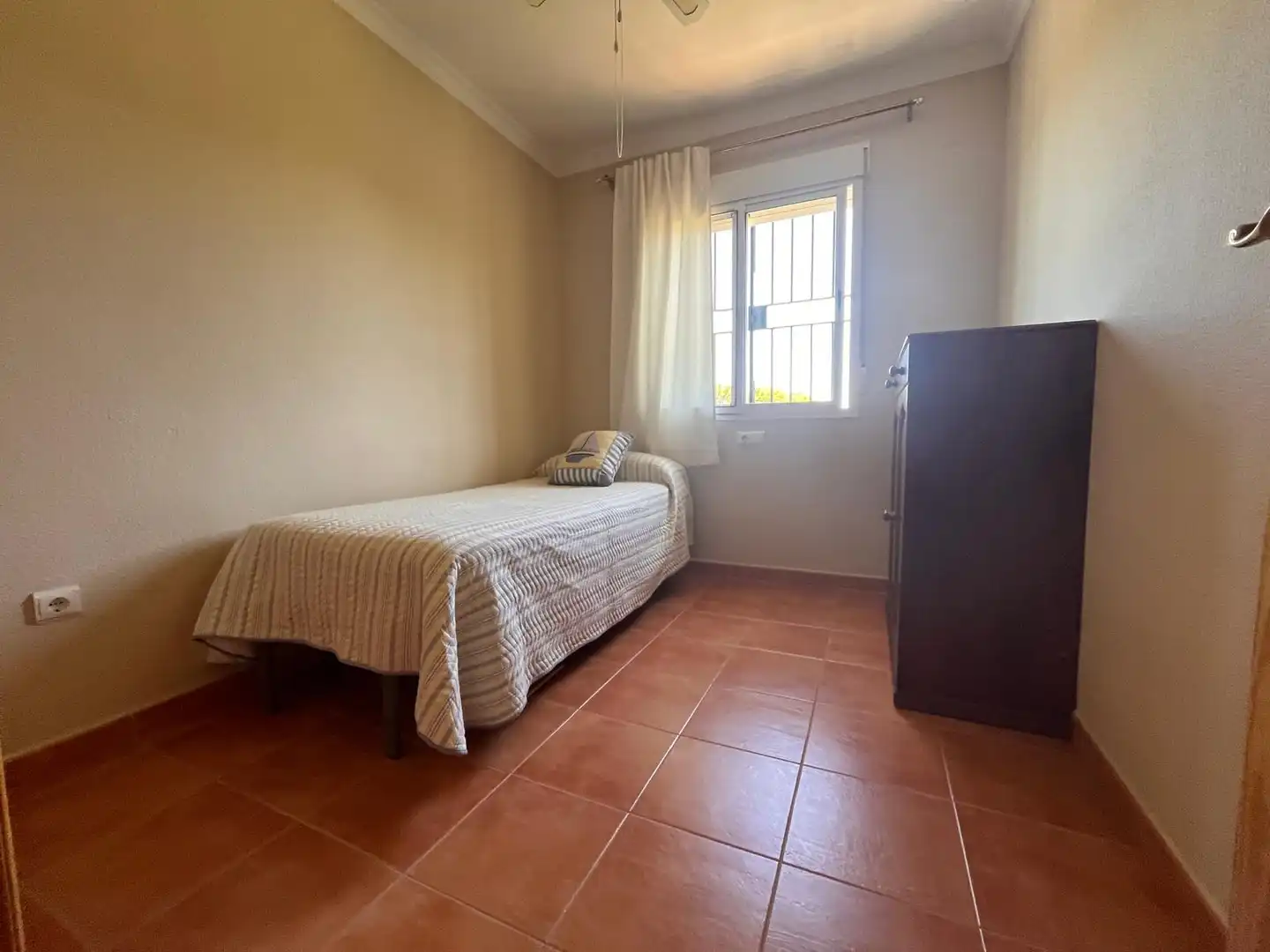 Habitación de Casa adosada en venta en Islantilla con Aire acondicionado, Terraza y Piscina
