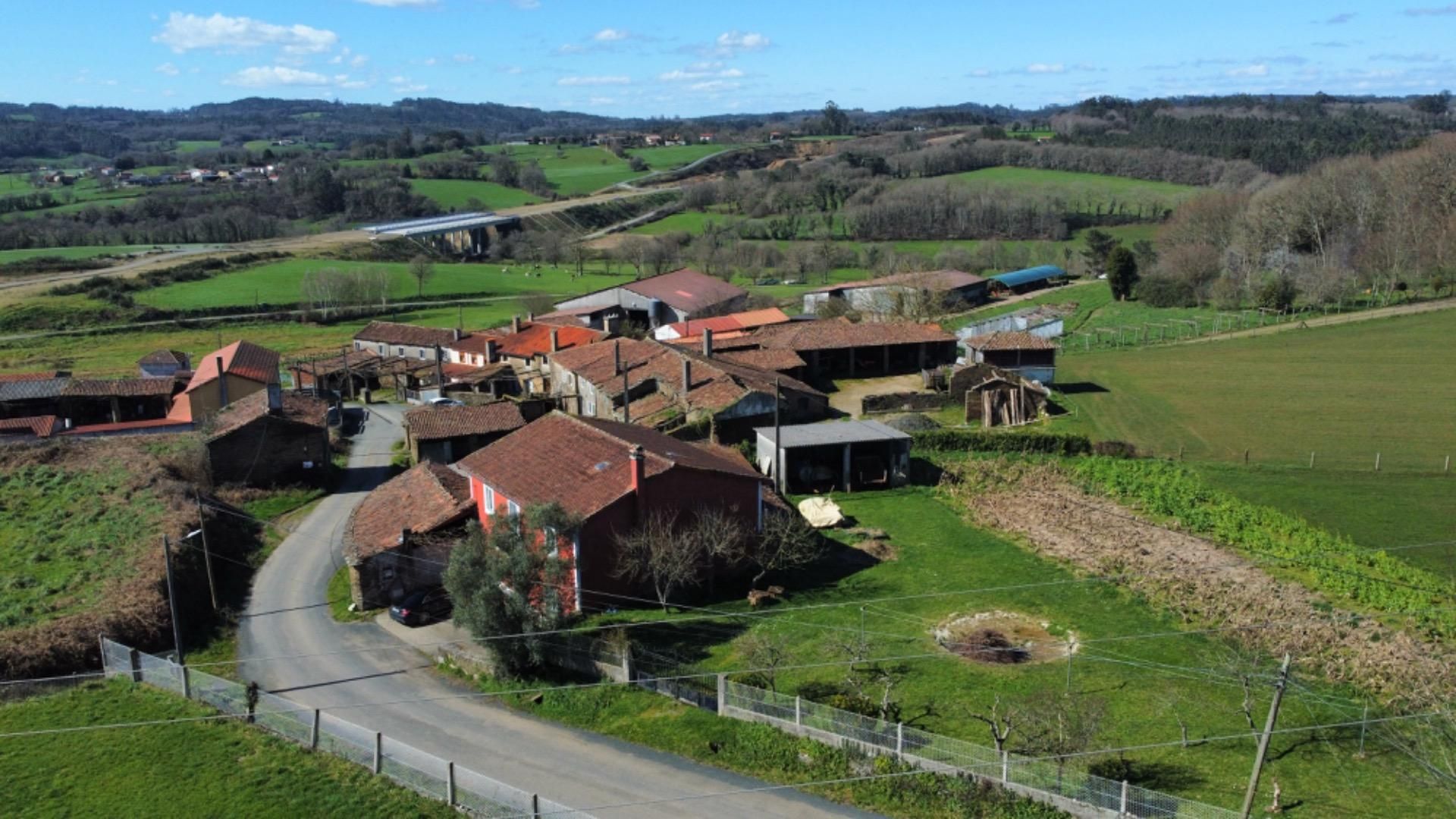 Vista exterior de Casa o xalet en venda en Arzúa amb Calefacció, Jardí privat i Terrassa