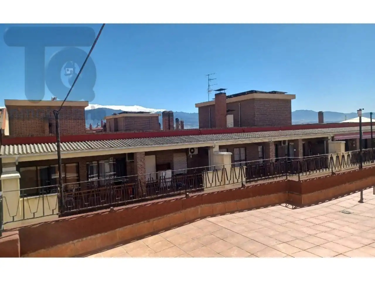 Vista exterior de Pis en venda en Granada amb Aire condicionat, Calefacció i Terrassa