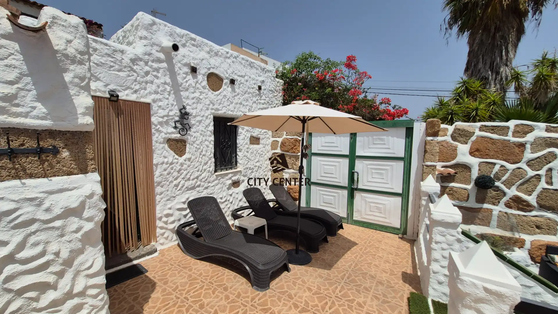 Exterior view of Houses for sale in San Miguel de Abona  with Private garden, Terrace and Jacuzzi