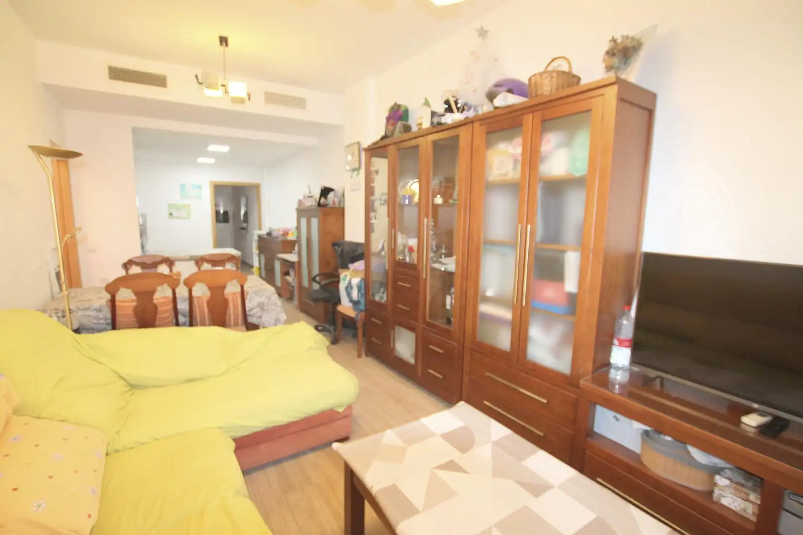 Sala d'estar de Planta baixa en venda en Dos Hermanas amb Aire condicionat i Traster