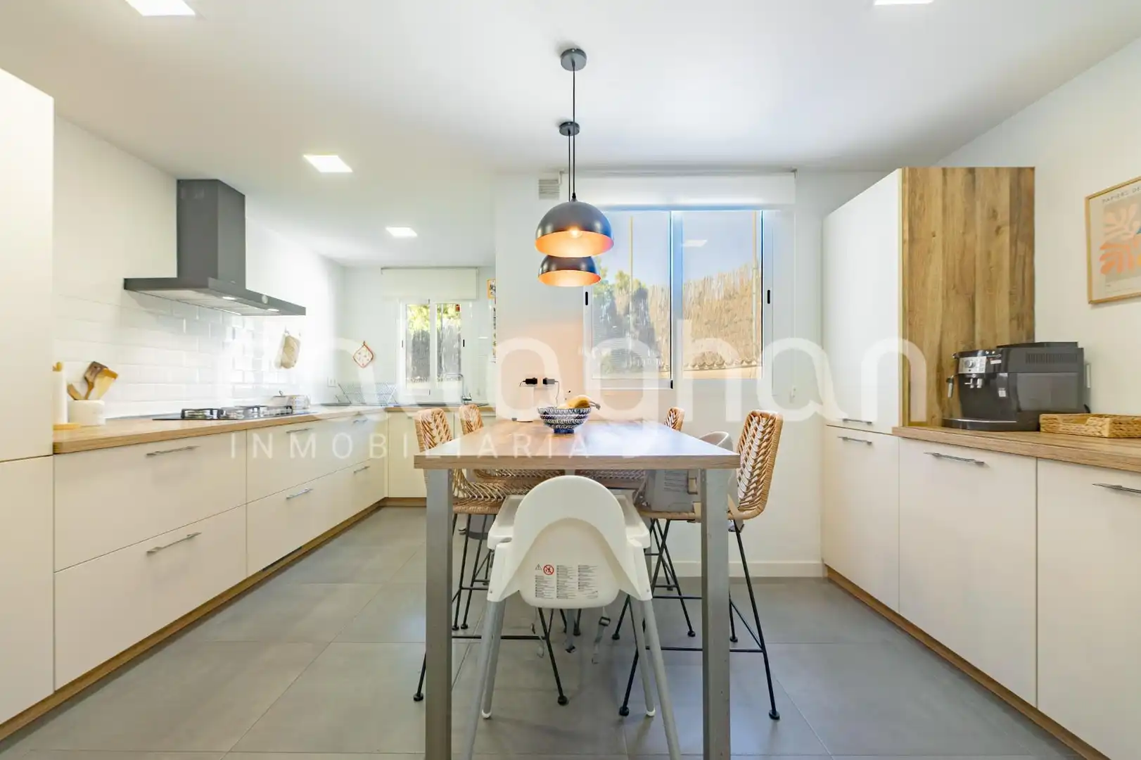 Cocina de Casa adosada en venta en Godella con Aire acondicionado, Calefacción y Jardín privado