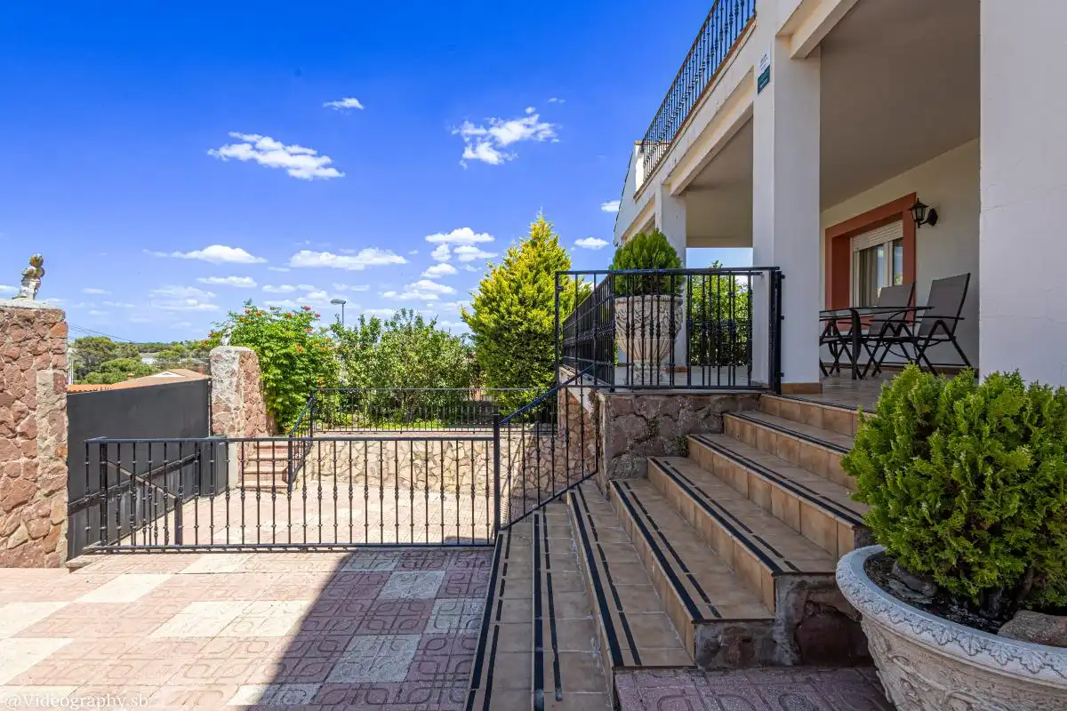Terrasse von Haus oder Chalet zum Verkauf in Mondéjar mit Heizung, Schwimmbad und Möbliert
