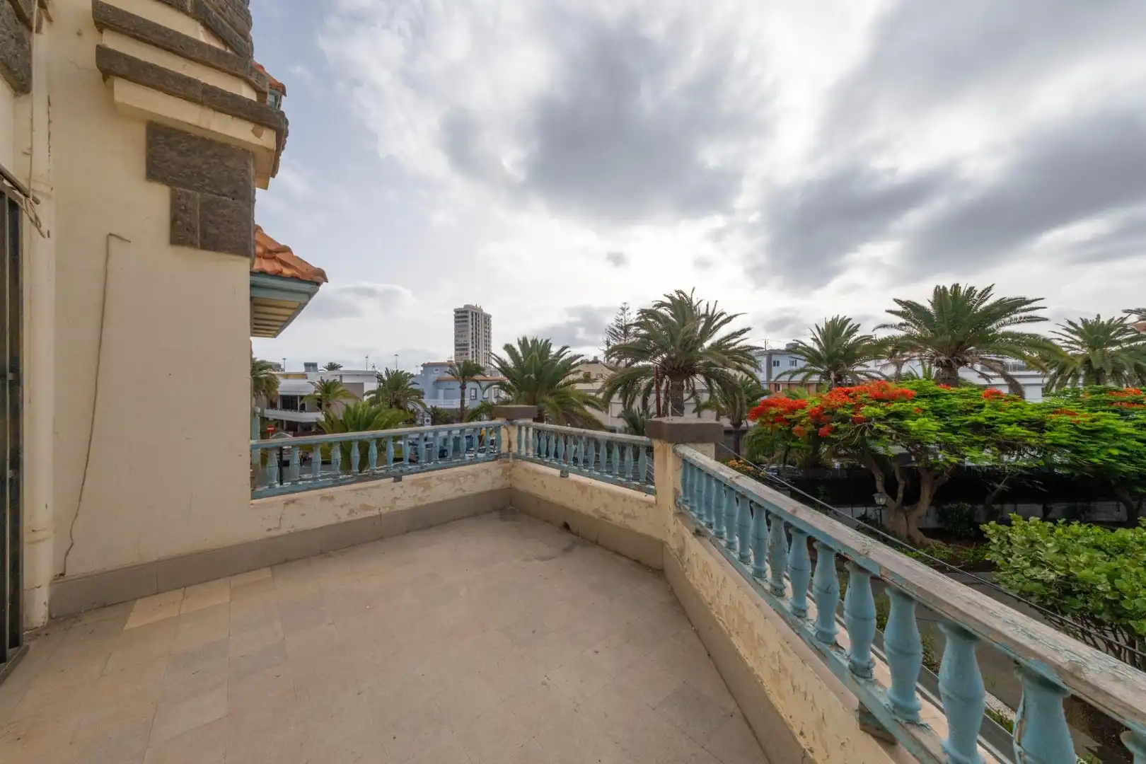 Terrassa de Casa o xalet en venda en Las Palmas de Gran Canaria amb Terrassa, Piscina i Balcó