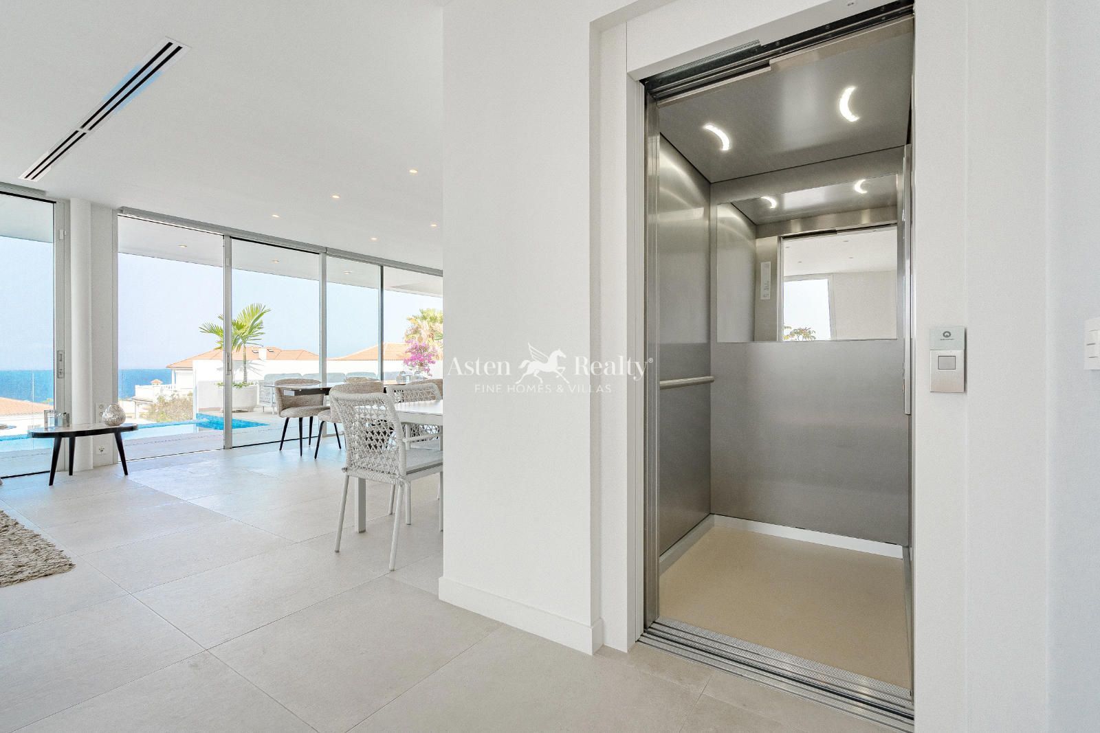 Casa o chalet en venta en Adeje con Aire acondicionado, Terraza y Piscina