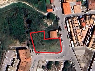 Terreno residencial en venta en Extrarradio 1A