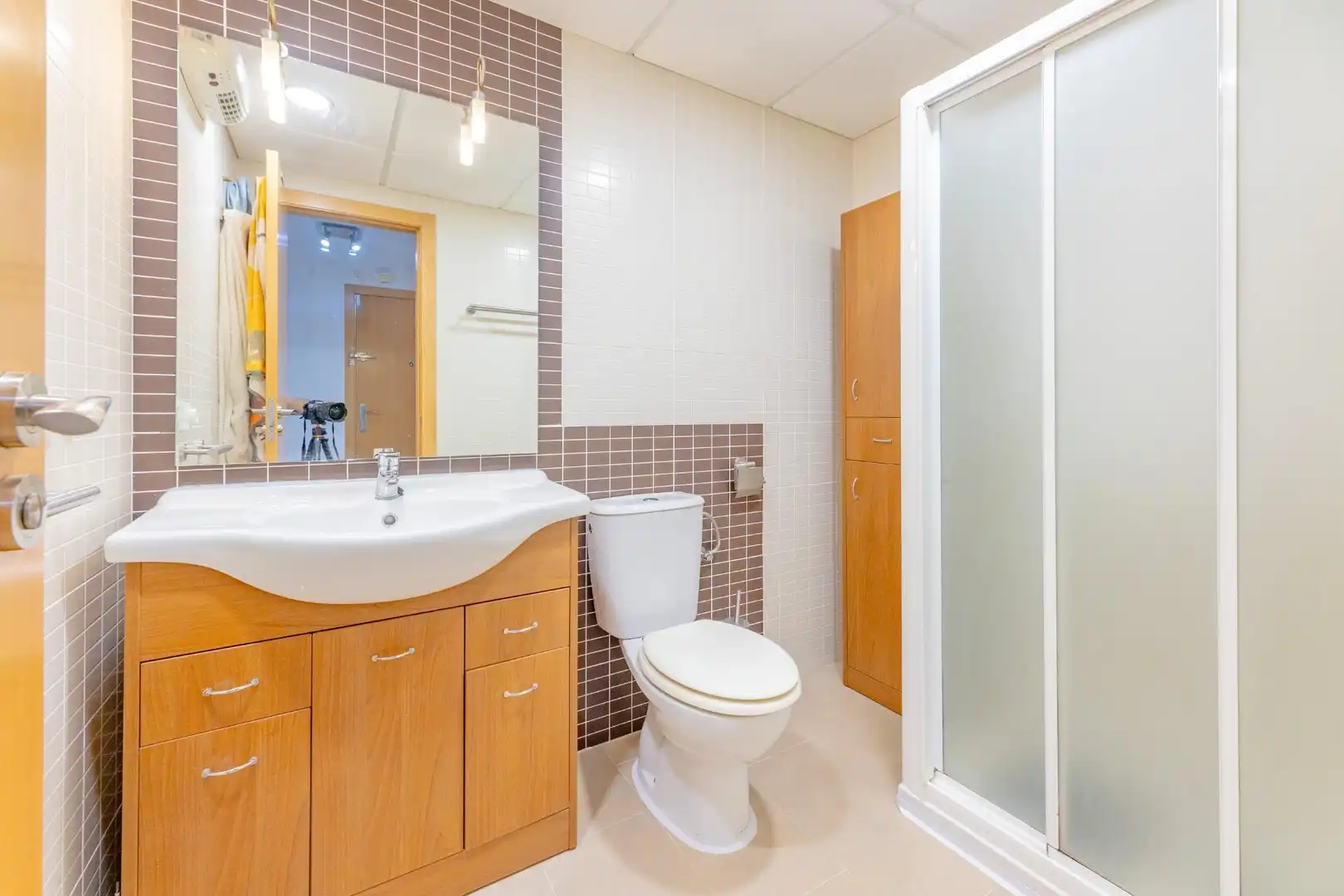 Baño de Piso de alquiler en Catarroja con Aire acondicionado, Calefacción y Amueblado