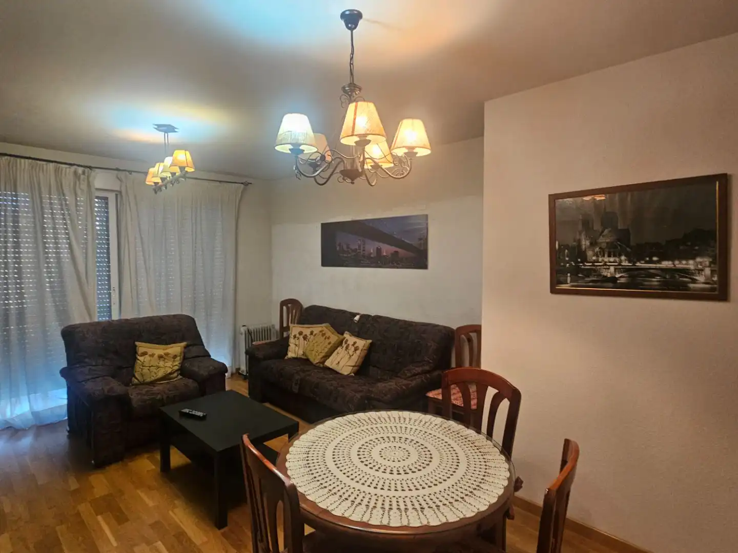 Sala d'estar de Pis en venda en Linares amb Aire condicionat i Balcó