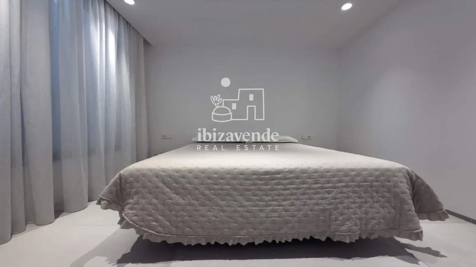 Dormitori de Casa o xalet en venda en Santa Eulària des Riu amb Aire condicionat, Calefacció i Piscina