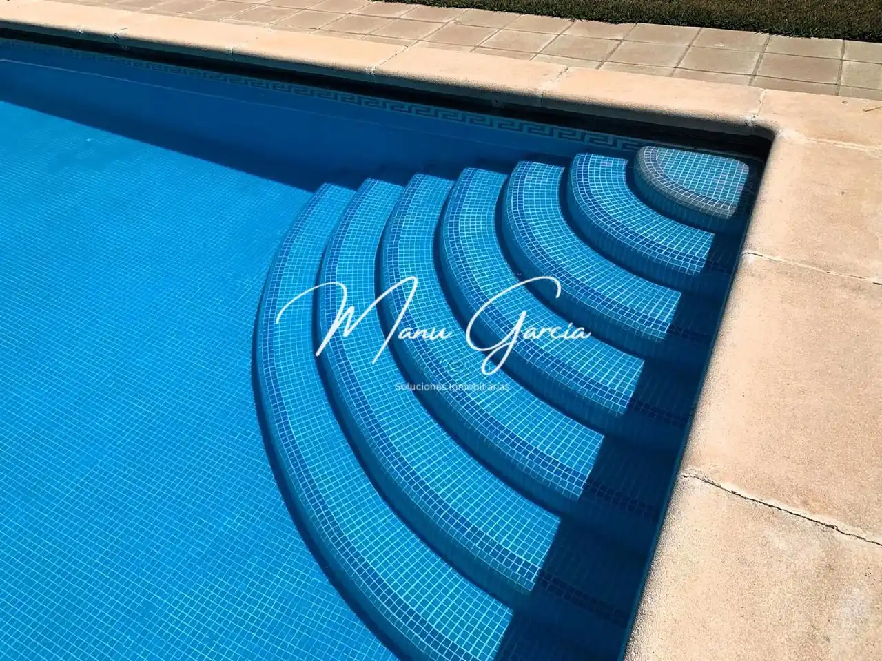 Swimming pool of Houses for sale in Lucena