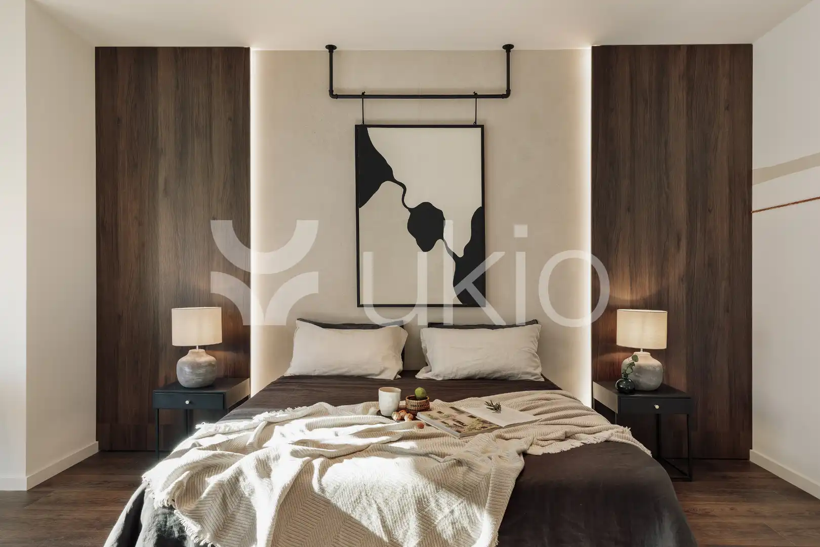 Dormitori de Apartament de lloguer en Barcelona amb Aire condicionat, Calefacció i Moblat