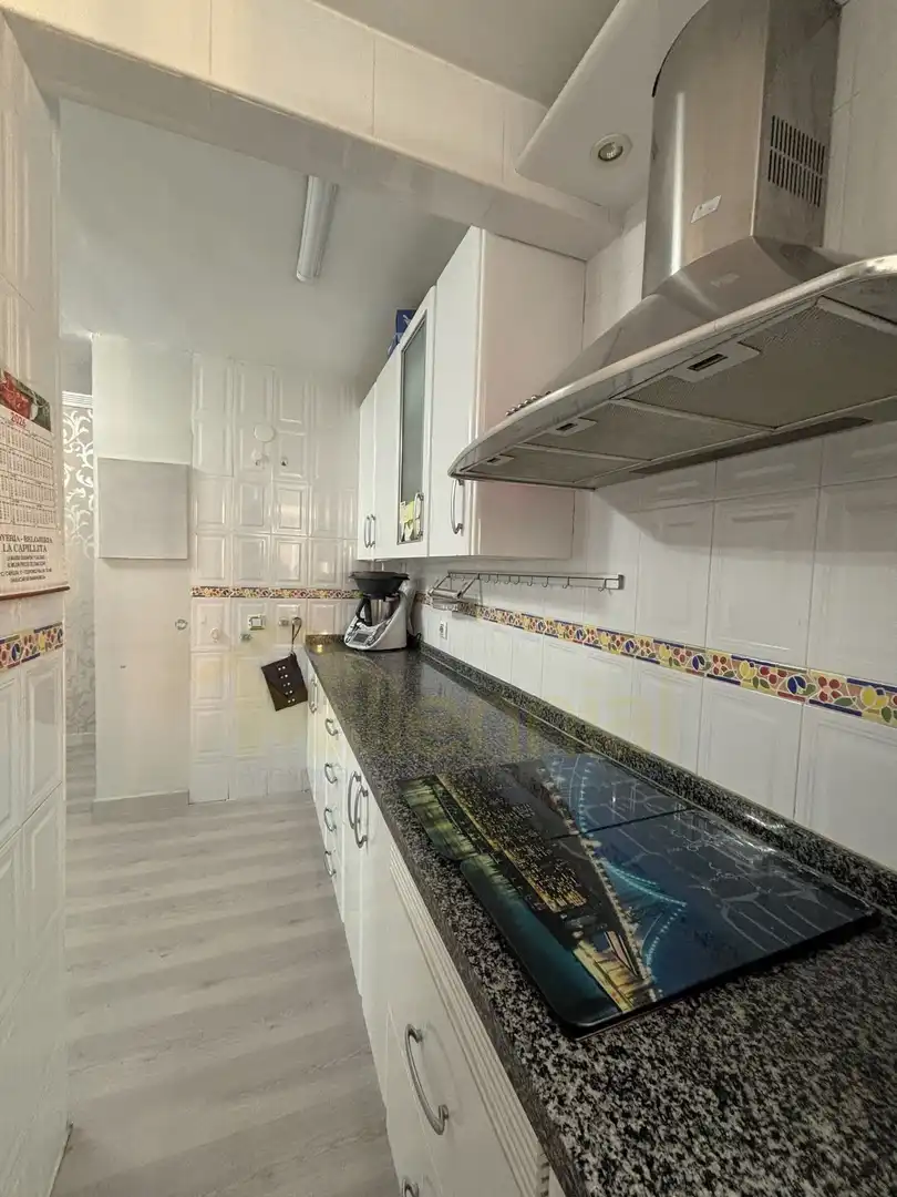 Cocina de Piso en venta en Sevilla con Aire acondicionado y Terraza