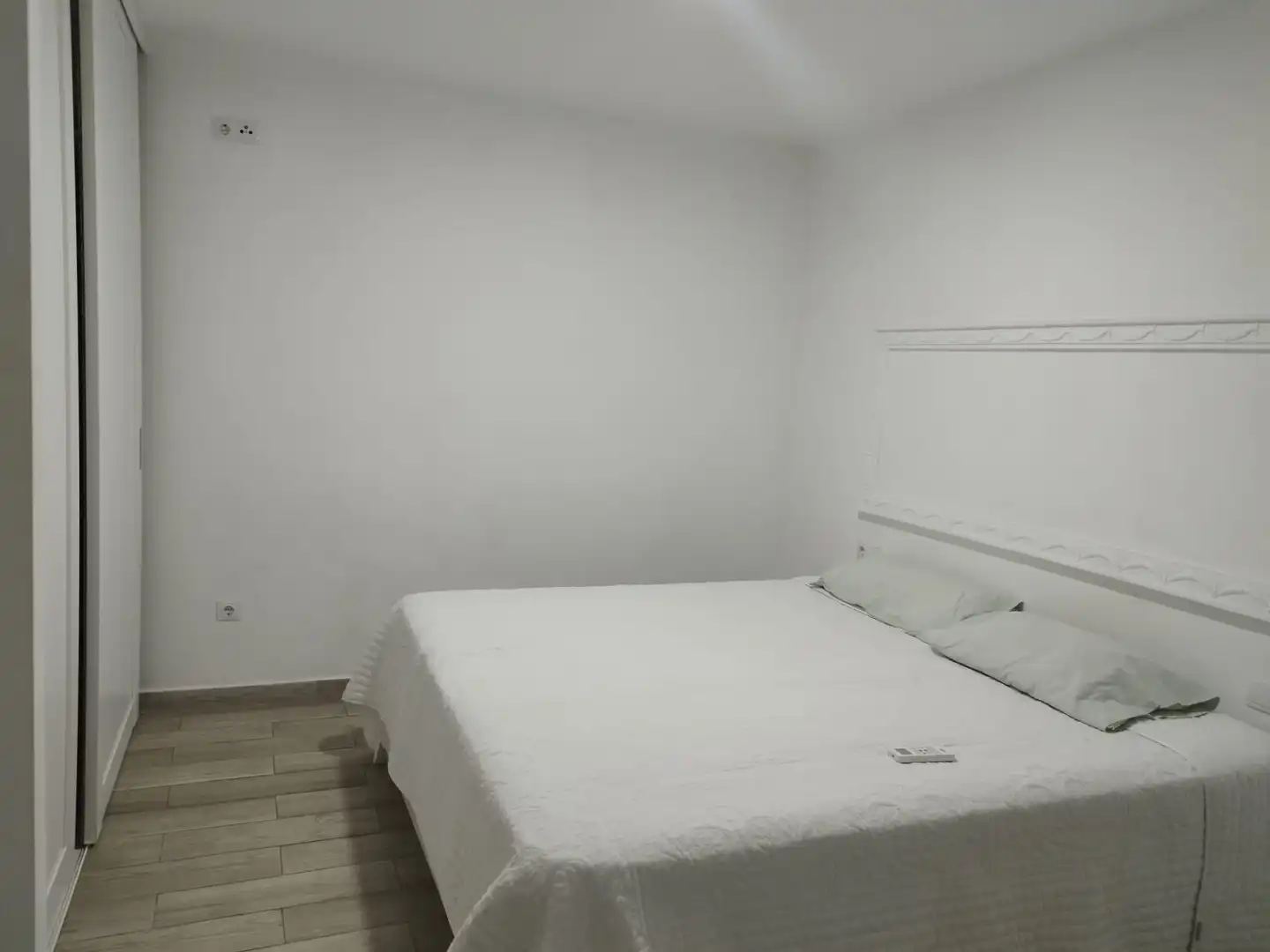Schlafzimmer von Erdgeschoss zur Miete in Quart de Poblet mit Klimaanlage, Möbliert und Ofen