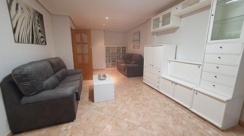 Foto 2 de Piso de alquiler en Avenida Pío XII, El Pilar - La Estación, Toledo