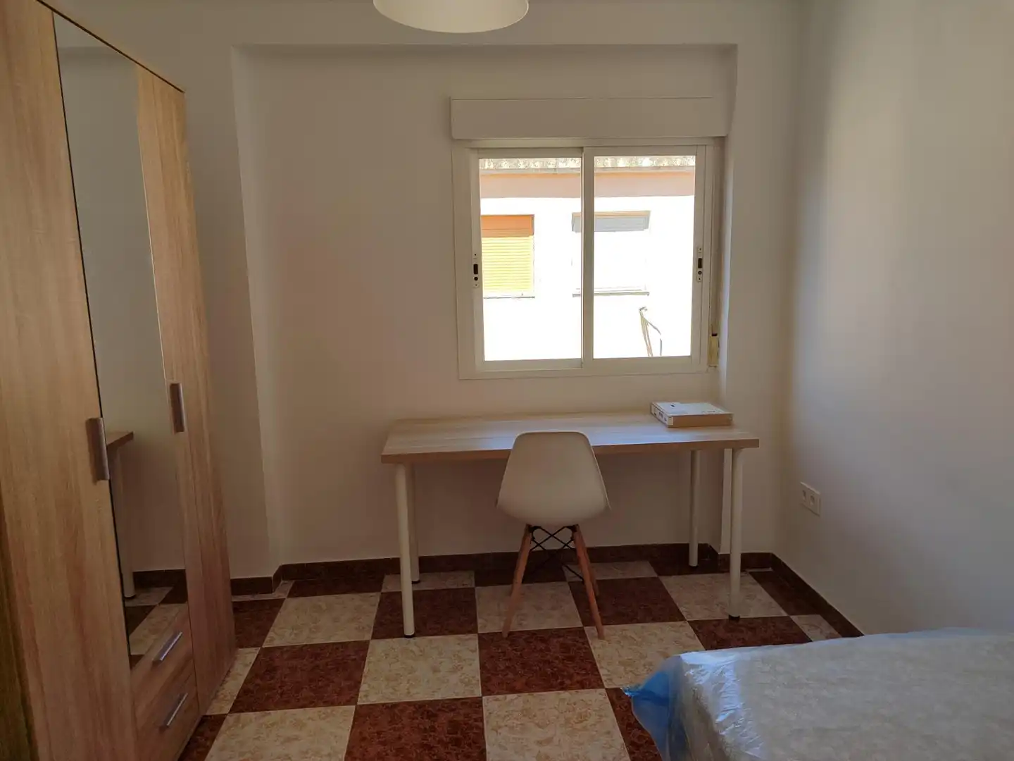 Schlafzimmer von Wohnung zur Miete in Granada mit Terrasse, Möbliert und Balkon