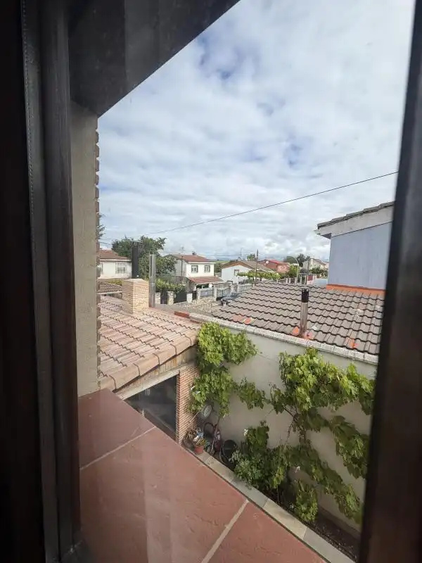 Vista exterior de Casa o chalet en venta en Trijueque con Aire acondicionado, Calefacción y Jardín privado