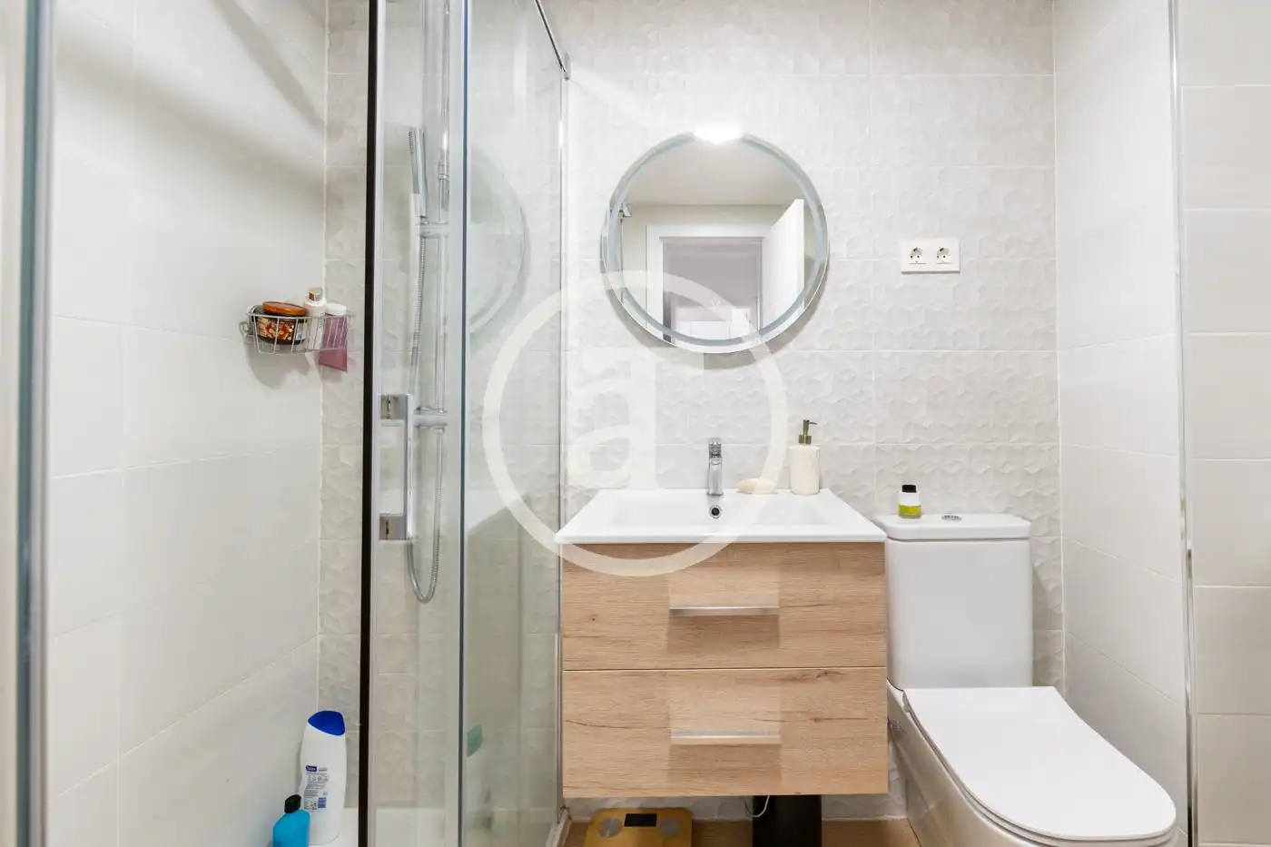 Baño de Piso de alquiler en Madrid con Aire acondicionado, Calefacción y Amueblado