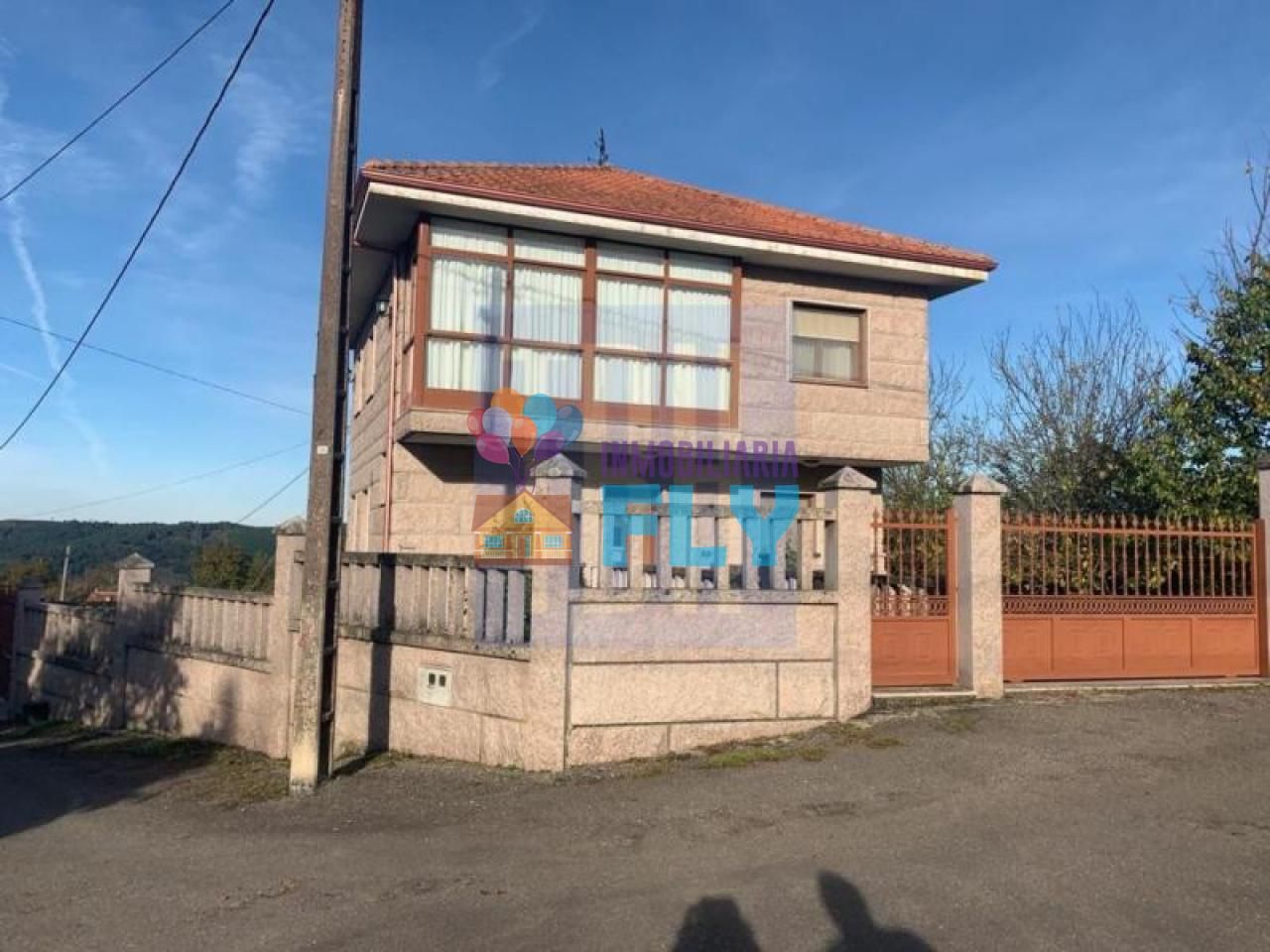 Exterior view of House or chalet to rent in Nogueira de Ramuín  with Heating, Private garden and Terrace