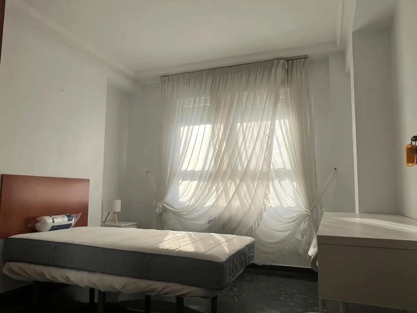 Bedroom of Flat for rent in Zaragoza  with Heating, Furnished and Oven