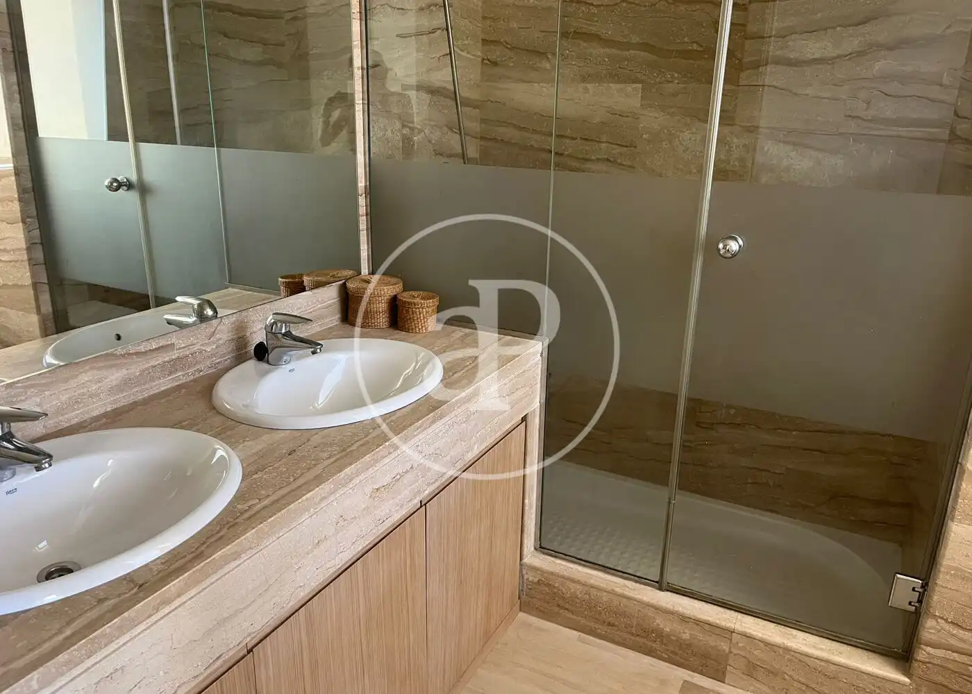 Baño de Piso de alquiler en  Palma de Mallorca con Aire acondicionado, Calefacción y Jardín privado