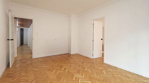 Foto 2 de Piso en venta en La Bordeta, Barcelona Capital