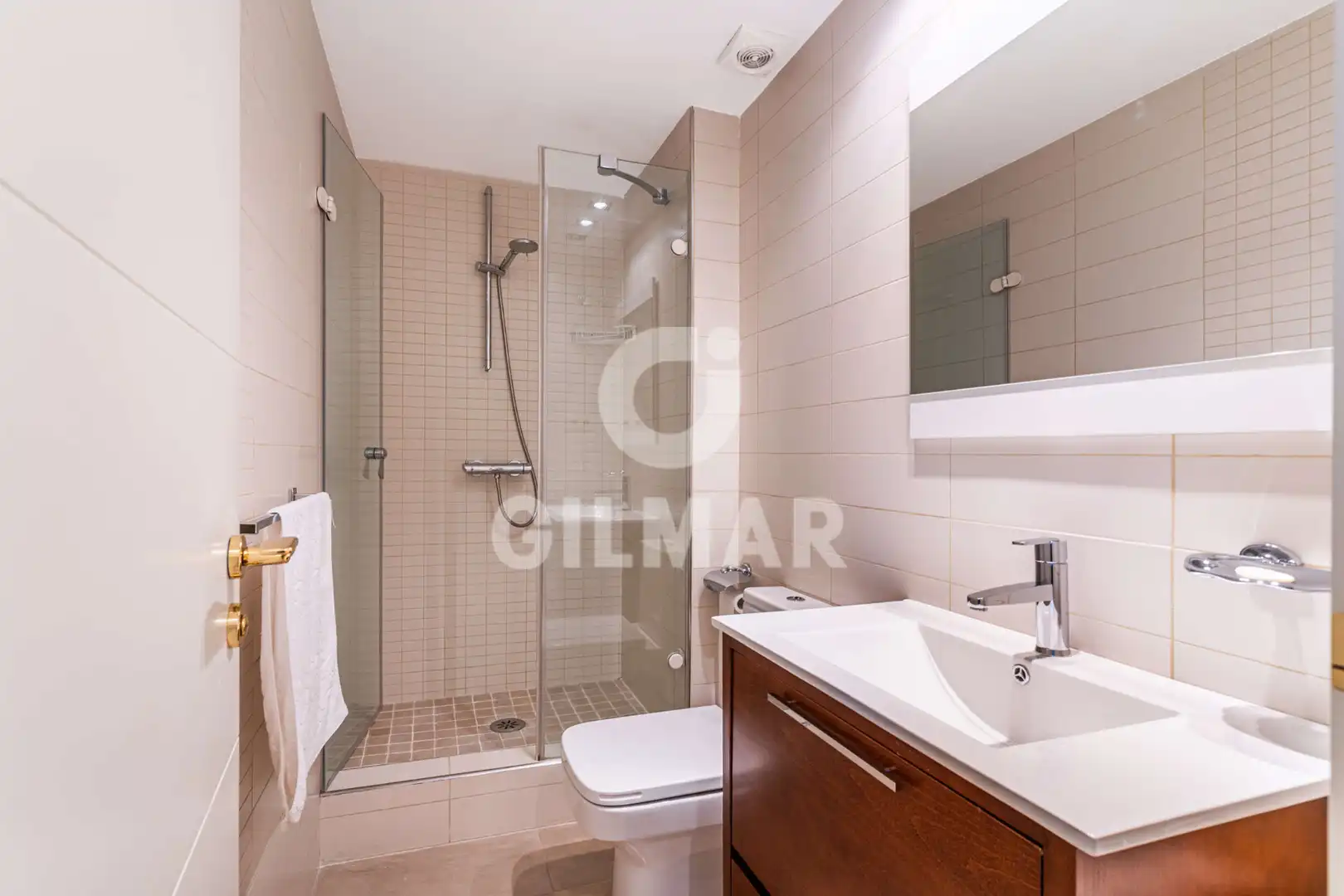 Baño de Casa o chalet en venta en Las Rozas de Madrid con Aire acondicionado, Calefacción y Jardín privado