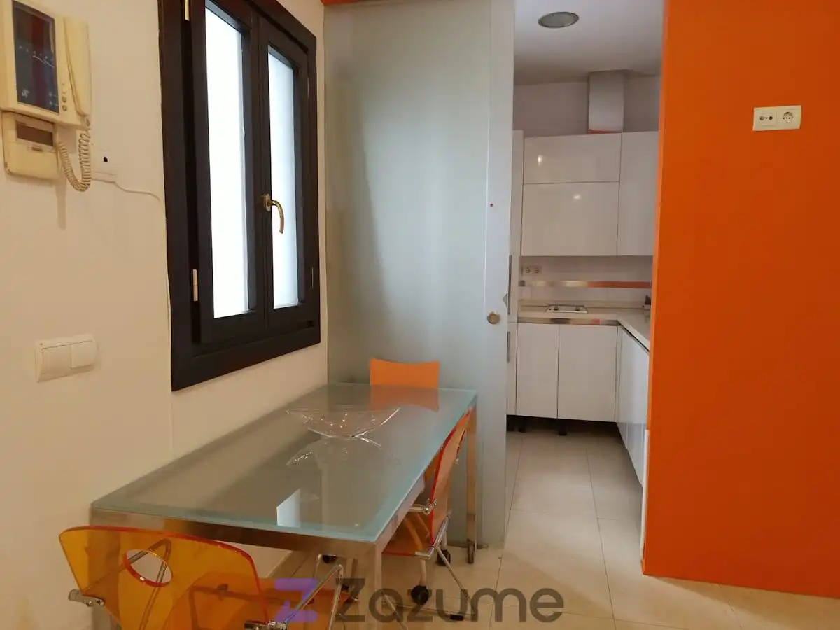 Flat for rent in Pl. Padre Jerónimo de Córdoba, Santa Catalina