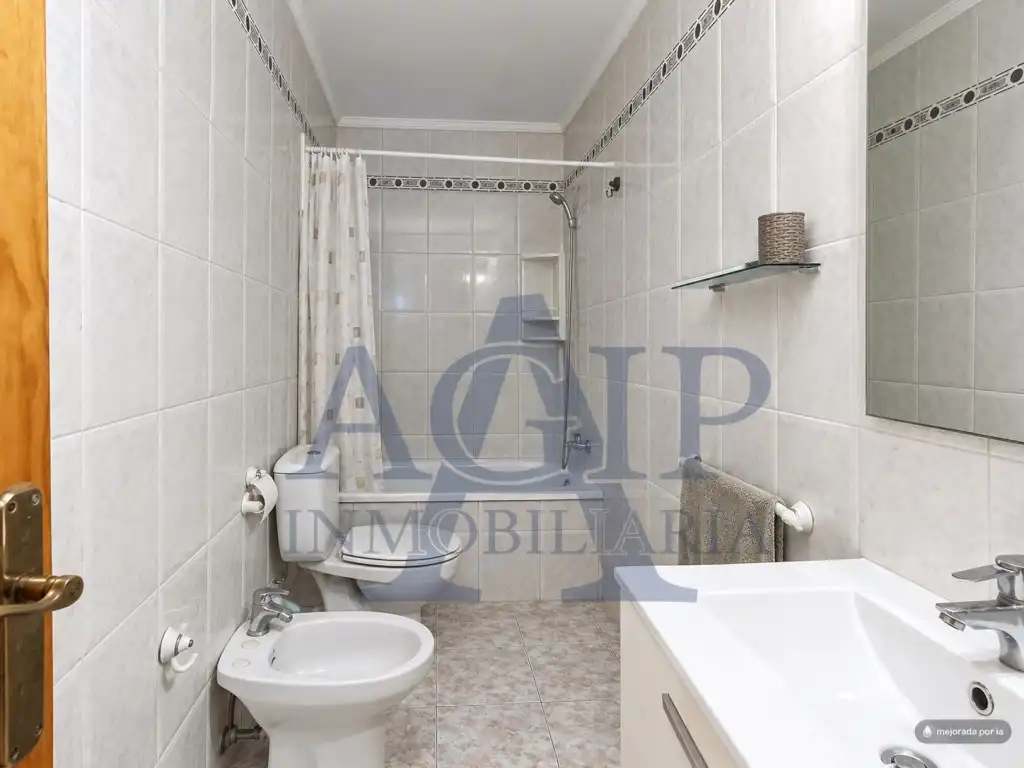 Baño de Piso en venta en Nucli Antic