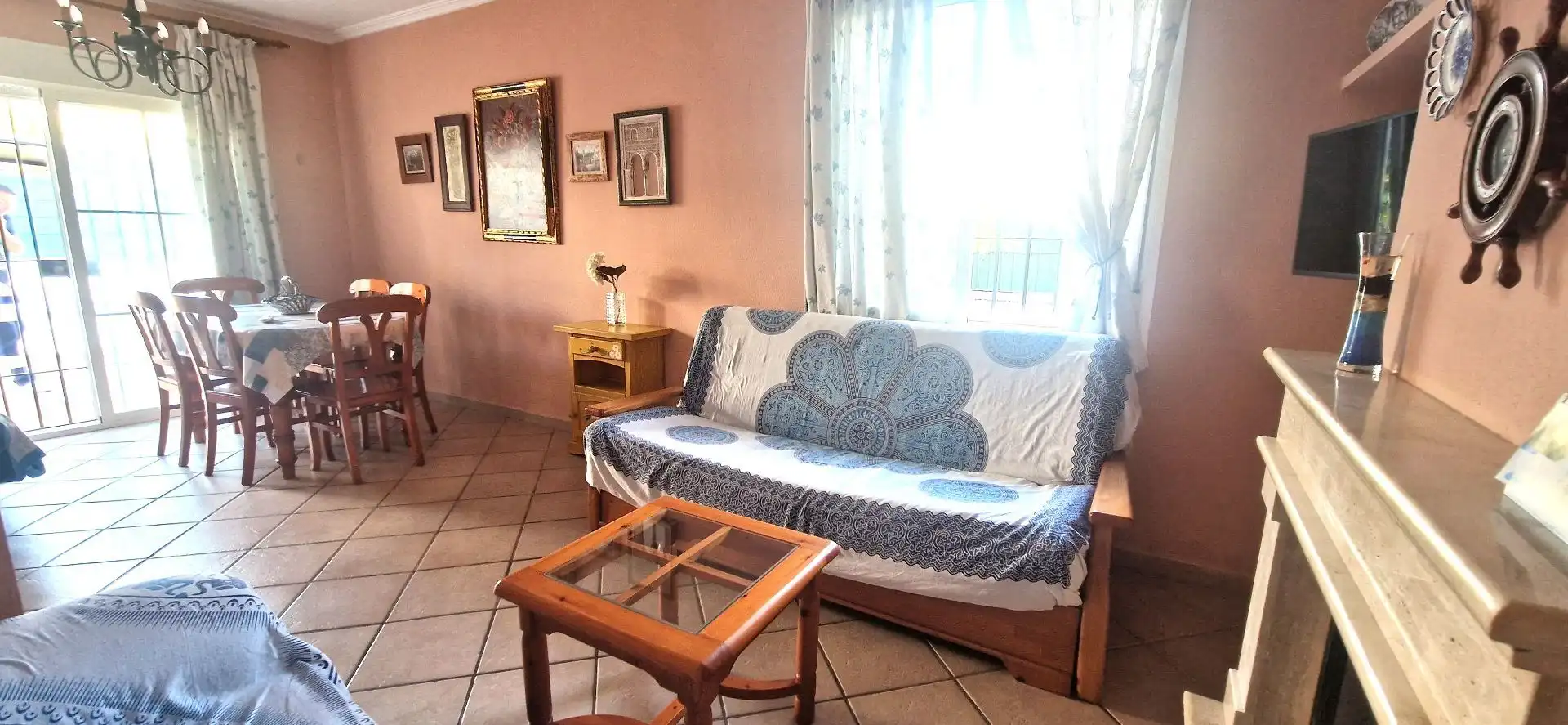 Sala d'estar de Casa o xalet en venda en El Portil amb Aire condicionat, Calefacció i Jardí privat