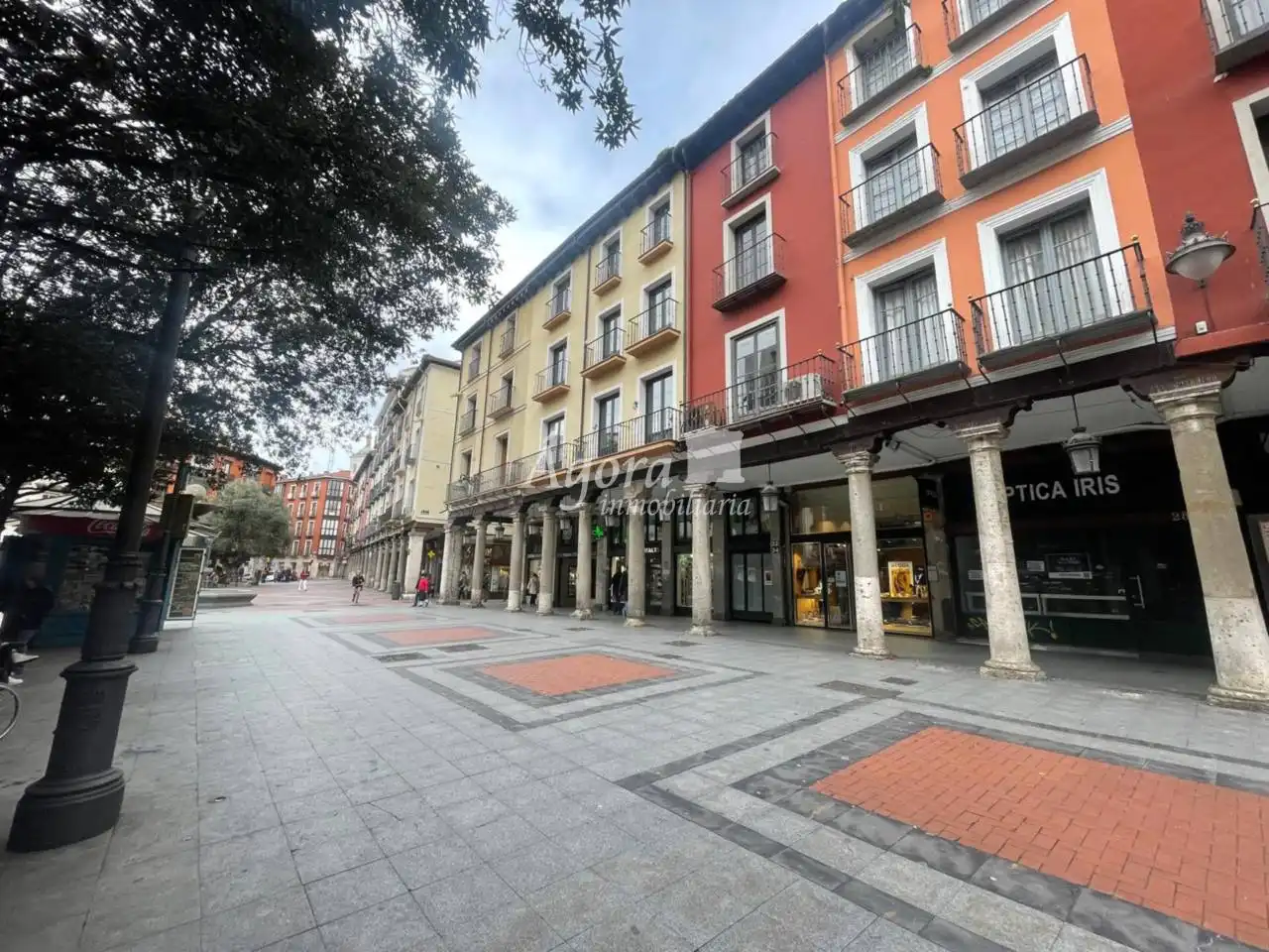 Piso en venta en Plaza Fuente Dorada, Centro