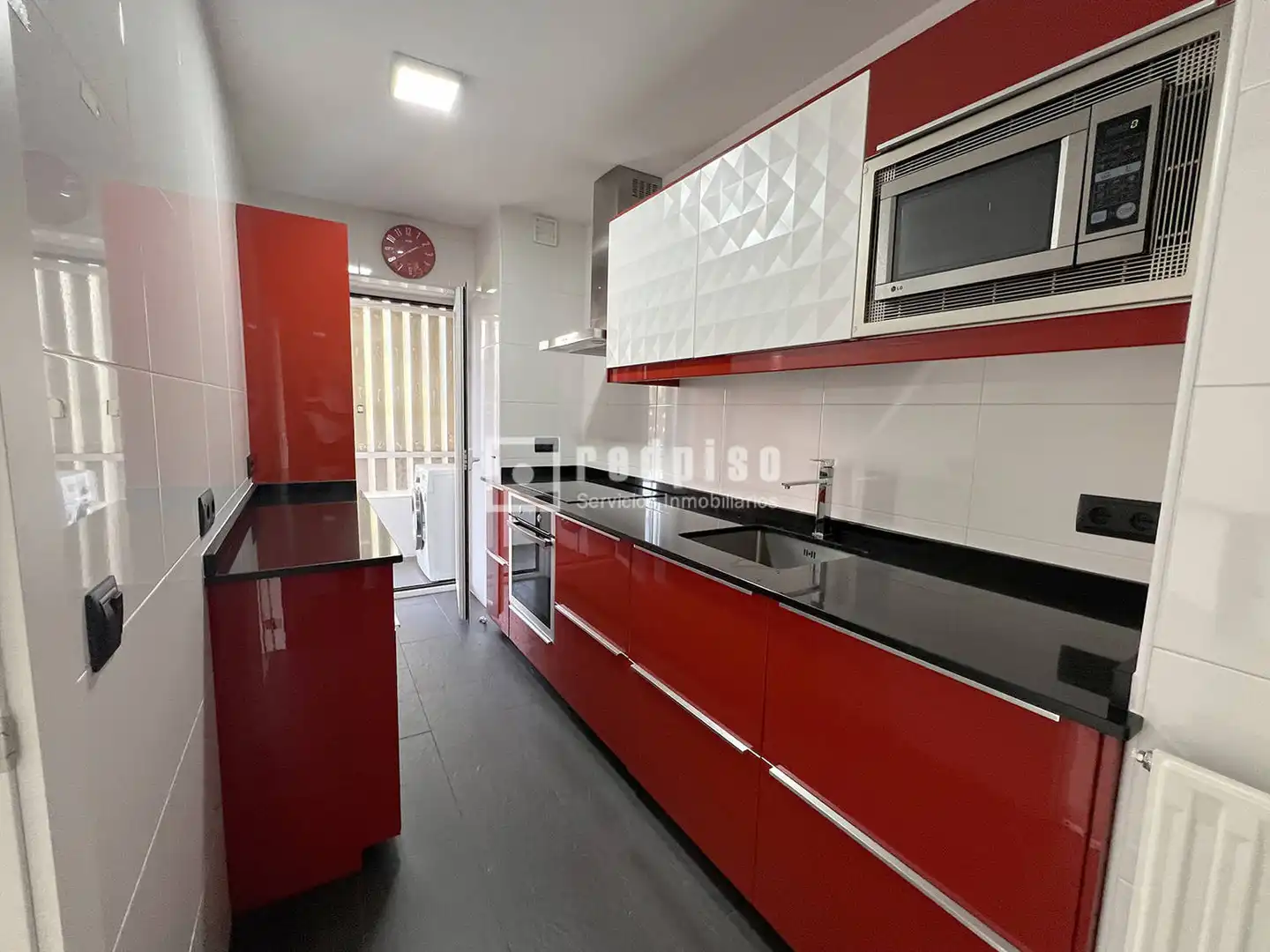 Kitchen of Flat for rent in Madrid  with Heating, Private garden and Terrace
