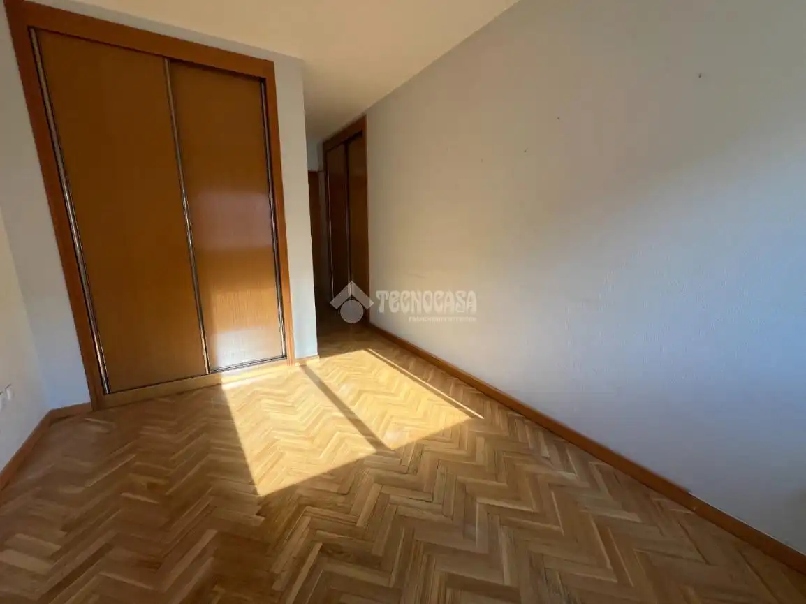 Bedroom of Flat for sale in Alcorcón  with Heating, Parquet flooring and Terrace