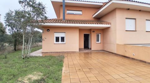 Foto 4 de Casa adosada en venta en Carrascal de Barregas, Salamanca