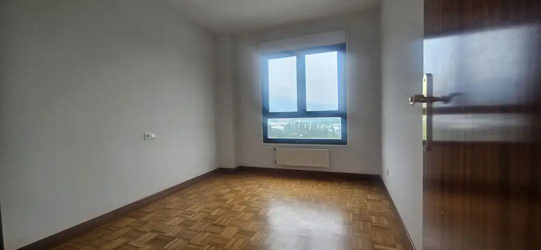 Schlafzimmer von Wohnung zum Verkauf in Bilbao  mit Heizung, Abstellraum und Alarm
