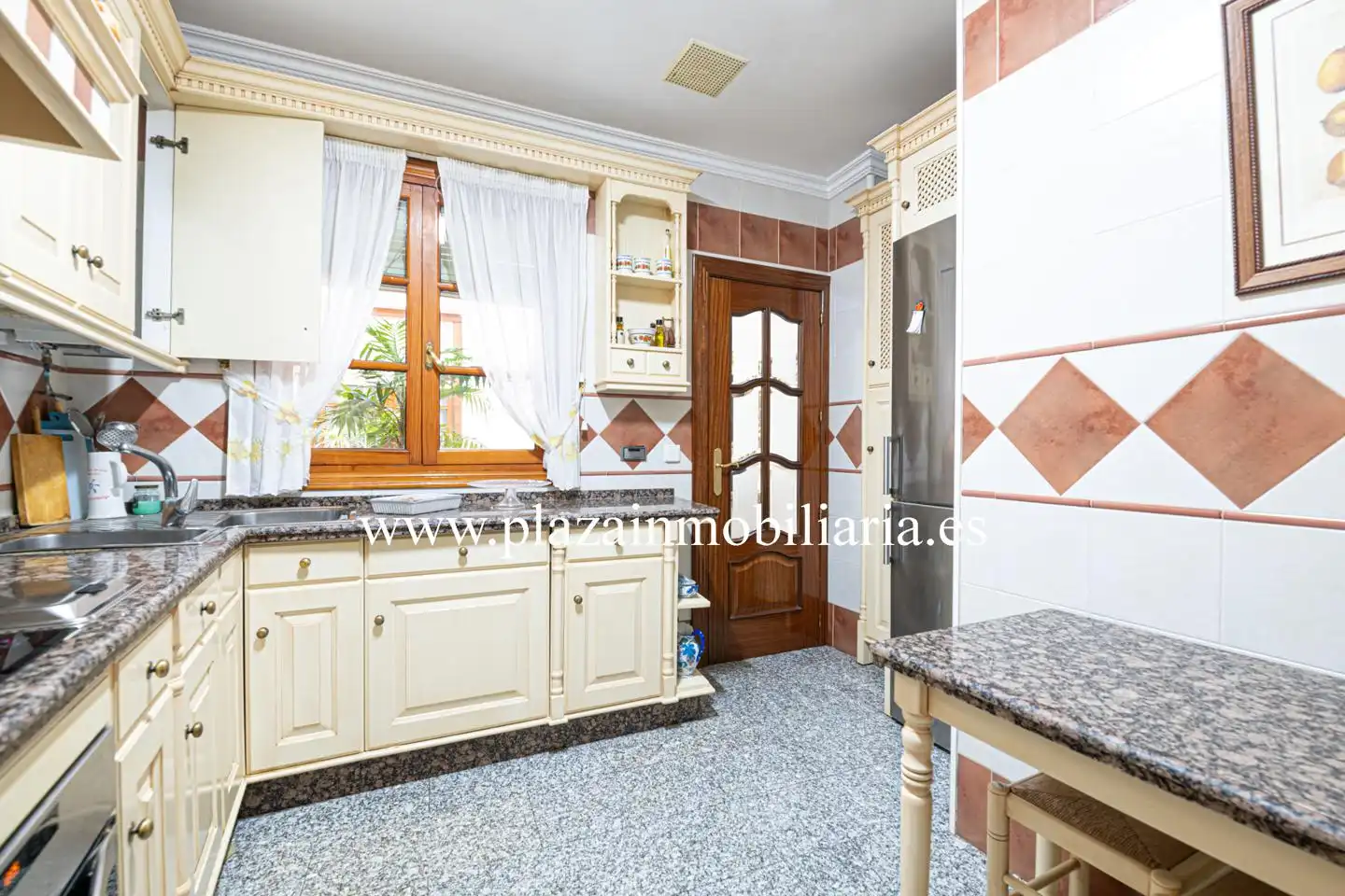 CASA DE LUJO DE 6 HAB. ZONA DE C. SAN FRANCISCO por 320.000 EUROS., imatge 5