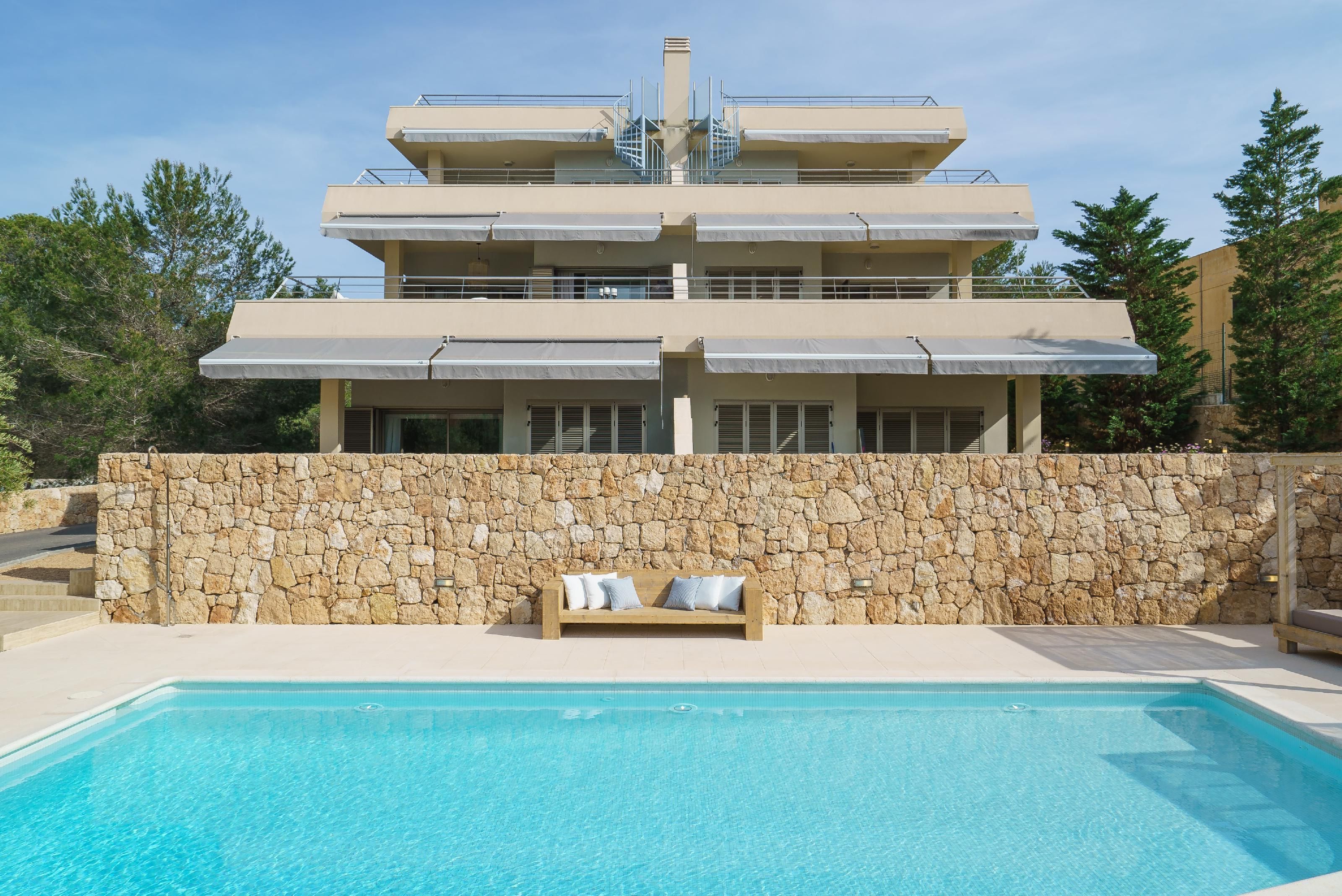 Vista exterior de Pis en venda en Sant Josep de sa Talaia amb Aire condicionat, Terrassa i Piscina