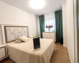 Bedroom of Flat for sale in  Logroño  with Air Conditioner, Heating and Private garden