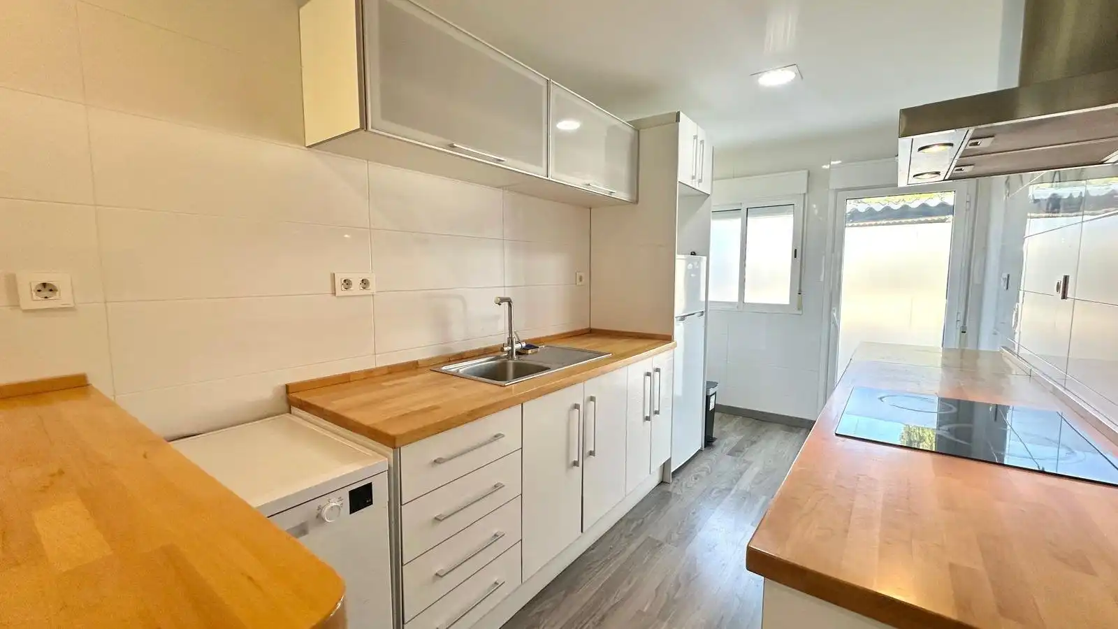 Cuina de Apartament en venda en Orihuela amb Terrassa i Moblat
